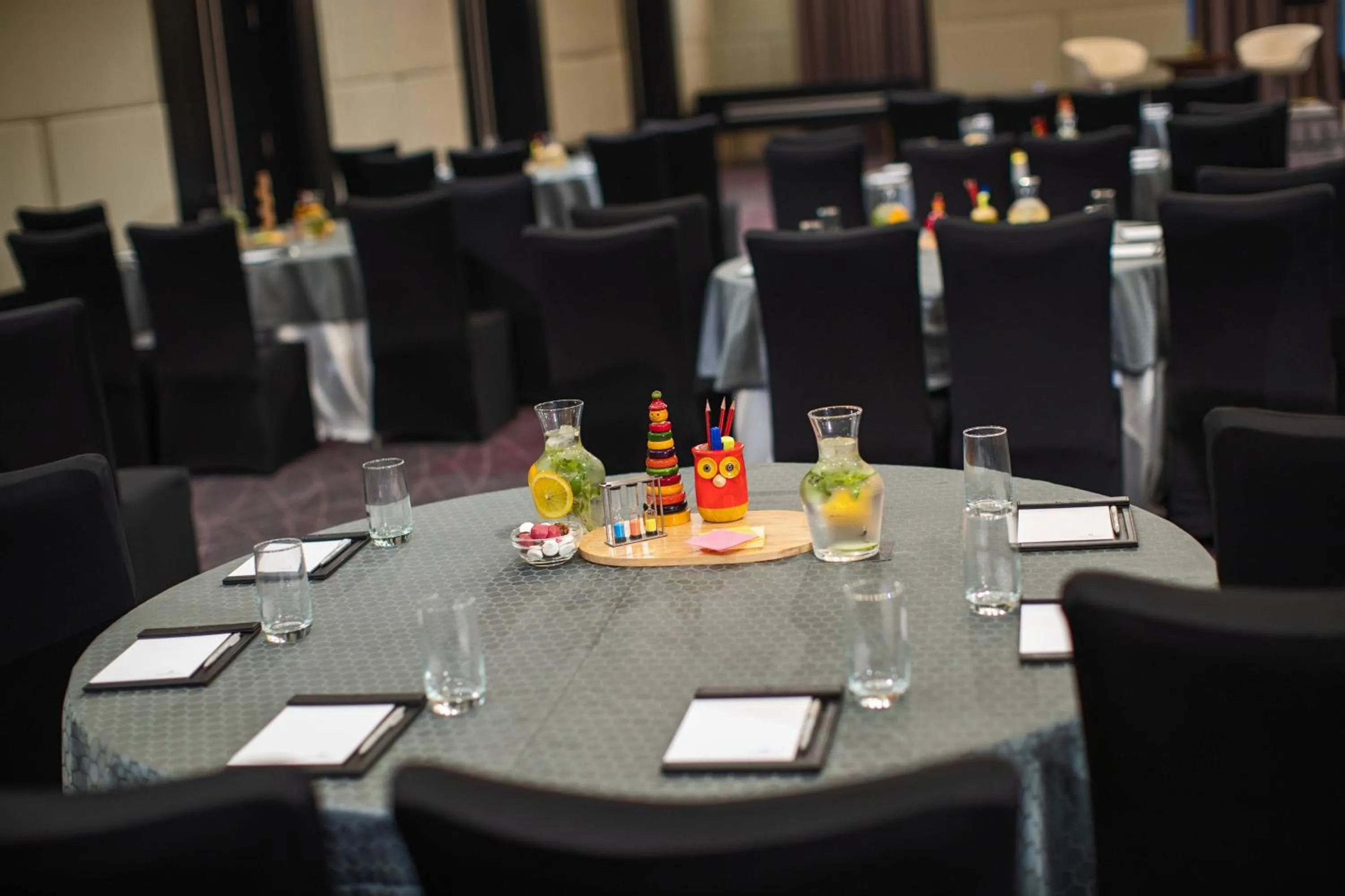 Meeting/conference room in Renaissance Bengaluru Race Course Hotel