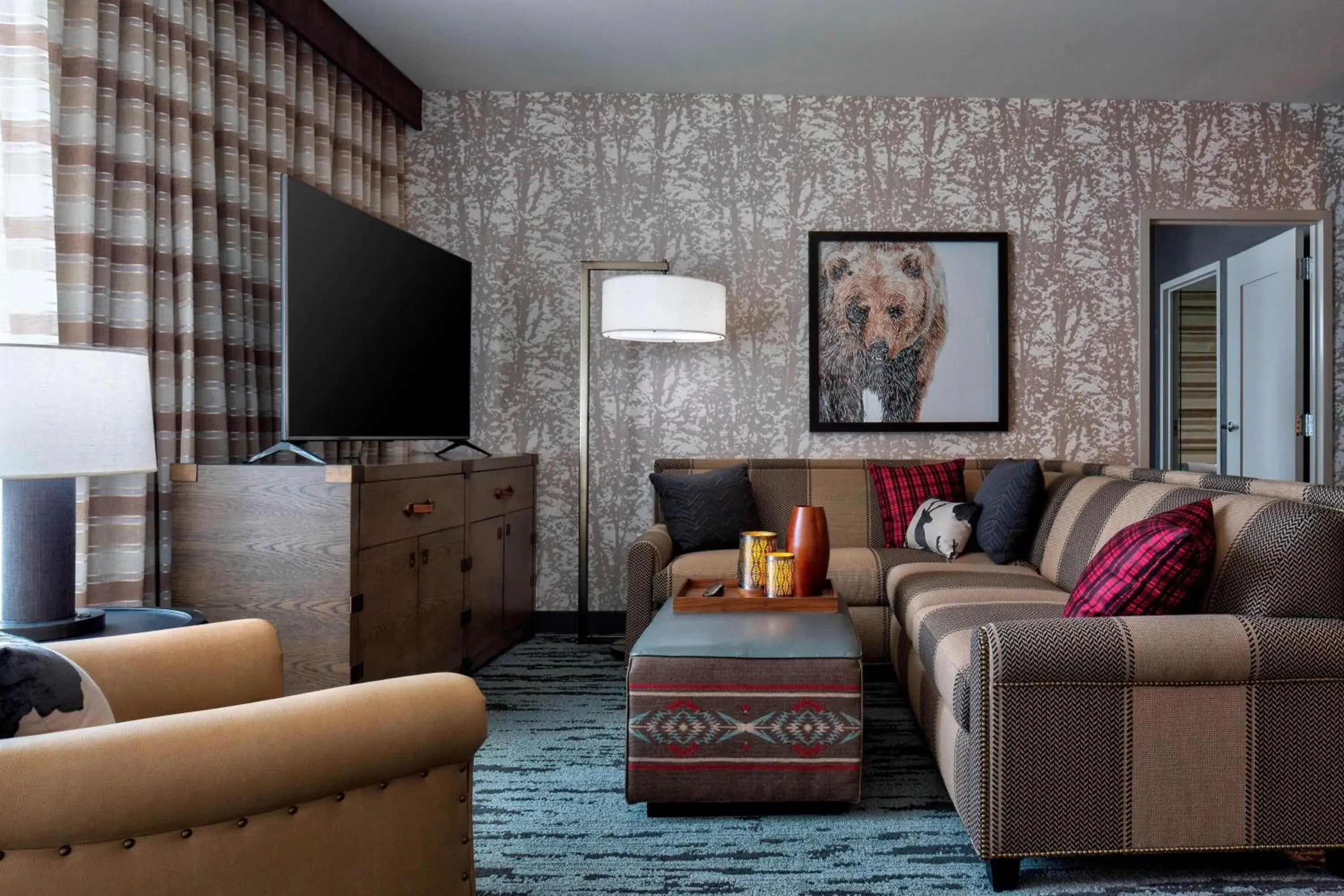 One-Bedroom Deluxe Suite in Gaylord Rockies Resort & Convention Center One-Bedroom Deluxe Suite in Gaylord Rockies Resort & Convention Center