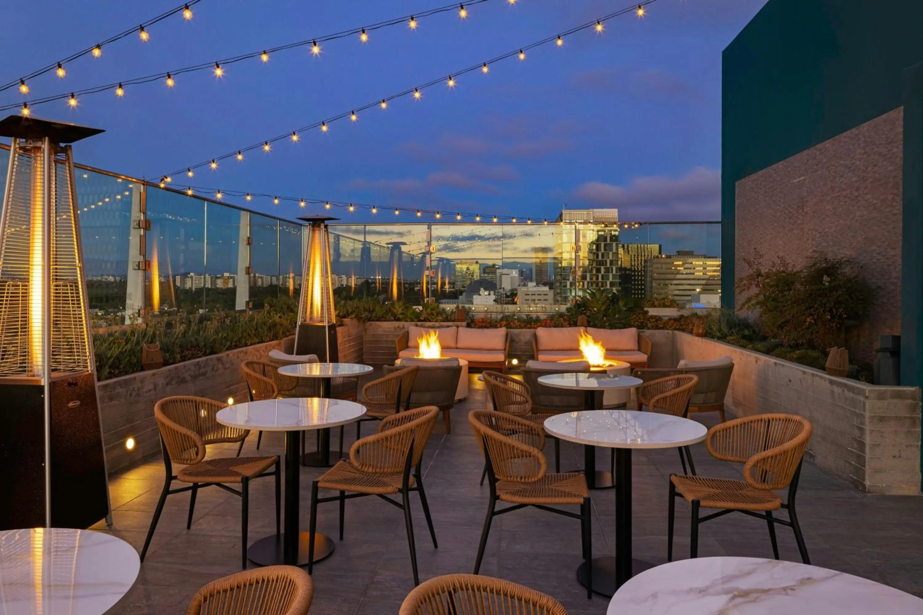 Lounge or bar in AC Hotel by Marriott Beverly Hills