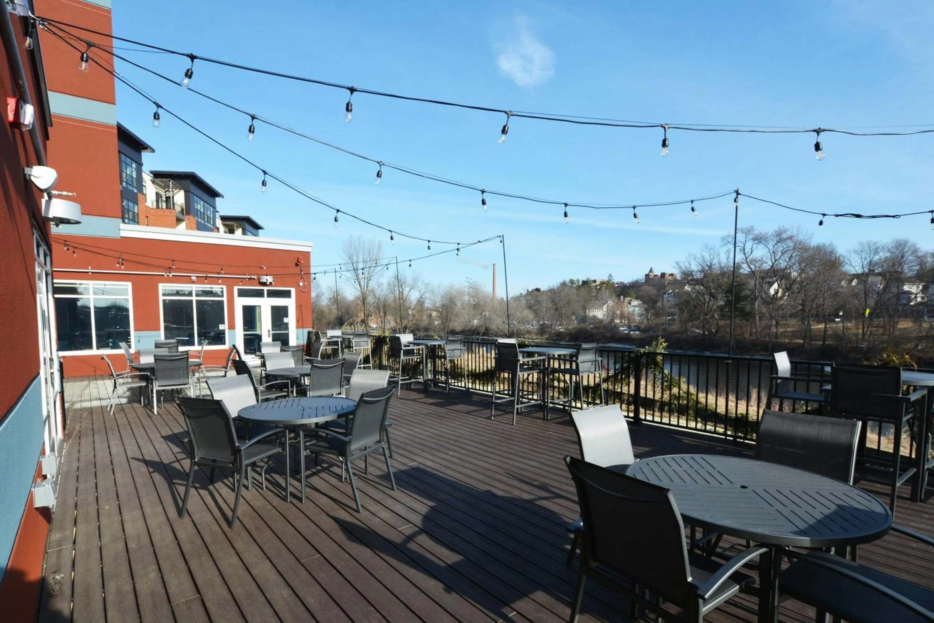 Lounge or bar in Fairfield Inn & Suites by Marriott Northfield