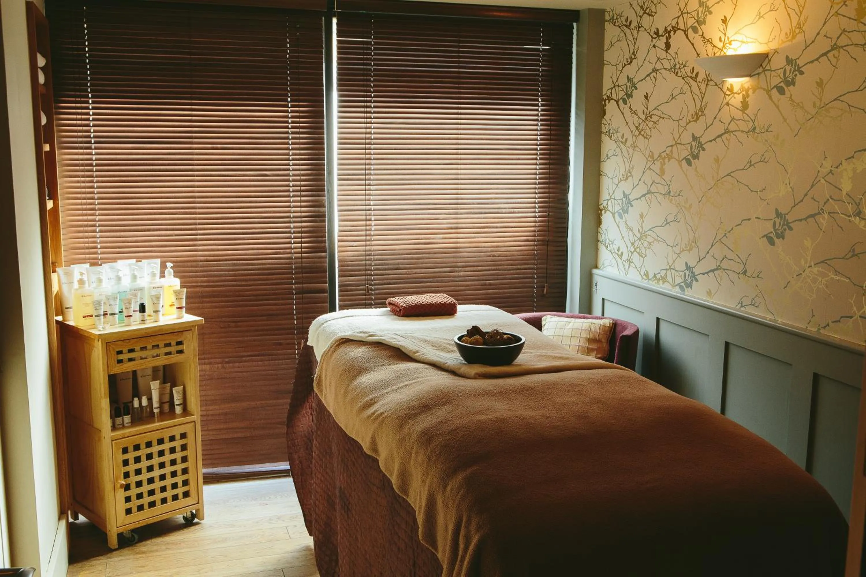 Spa and wellness centre/facilities, Bed in Feversham Arms Hotel & Verbena Spa