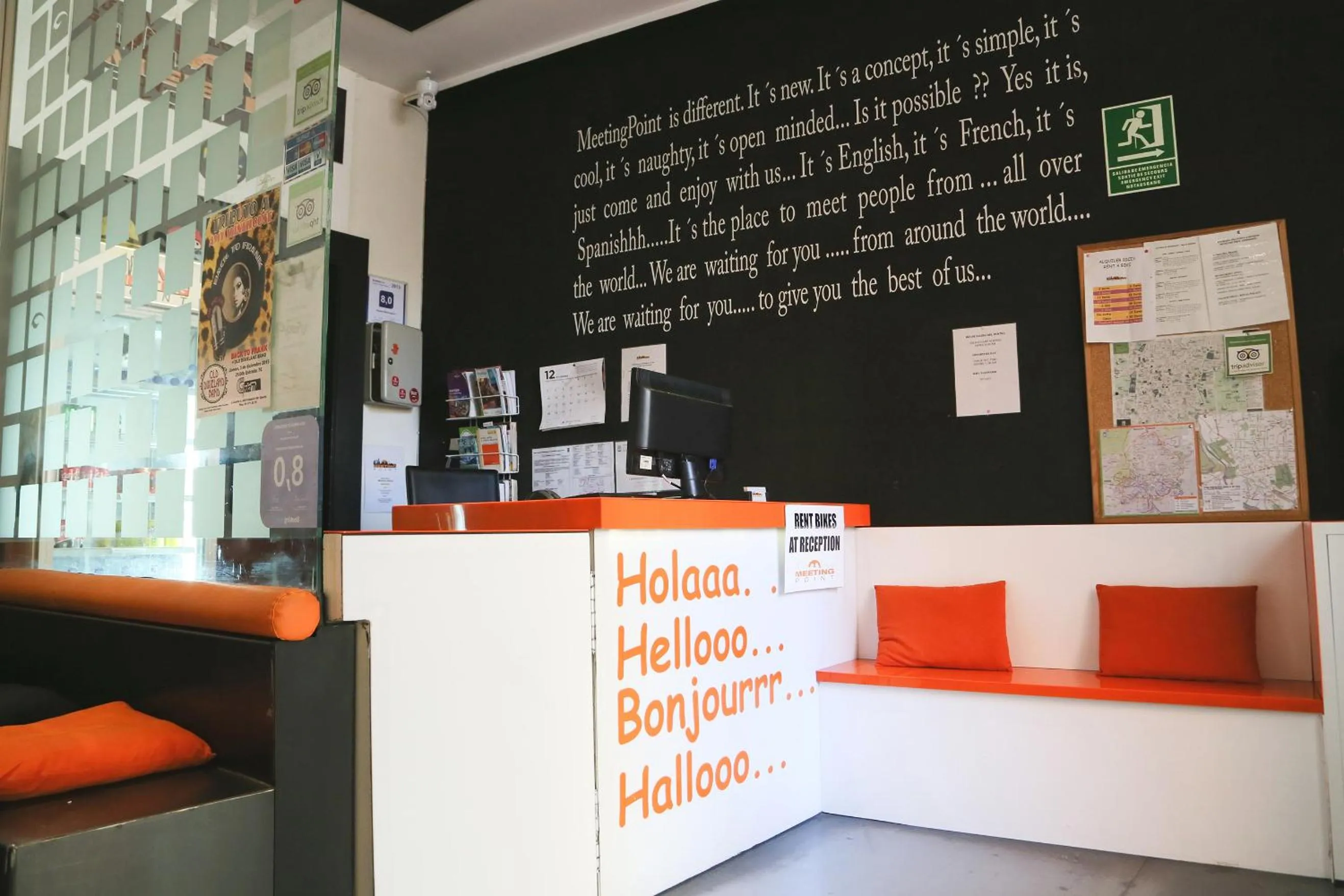 Lobby or reception in Hostels Meetingpoint