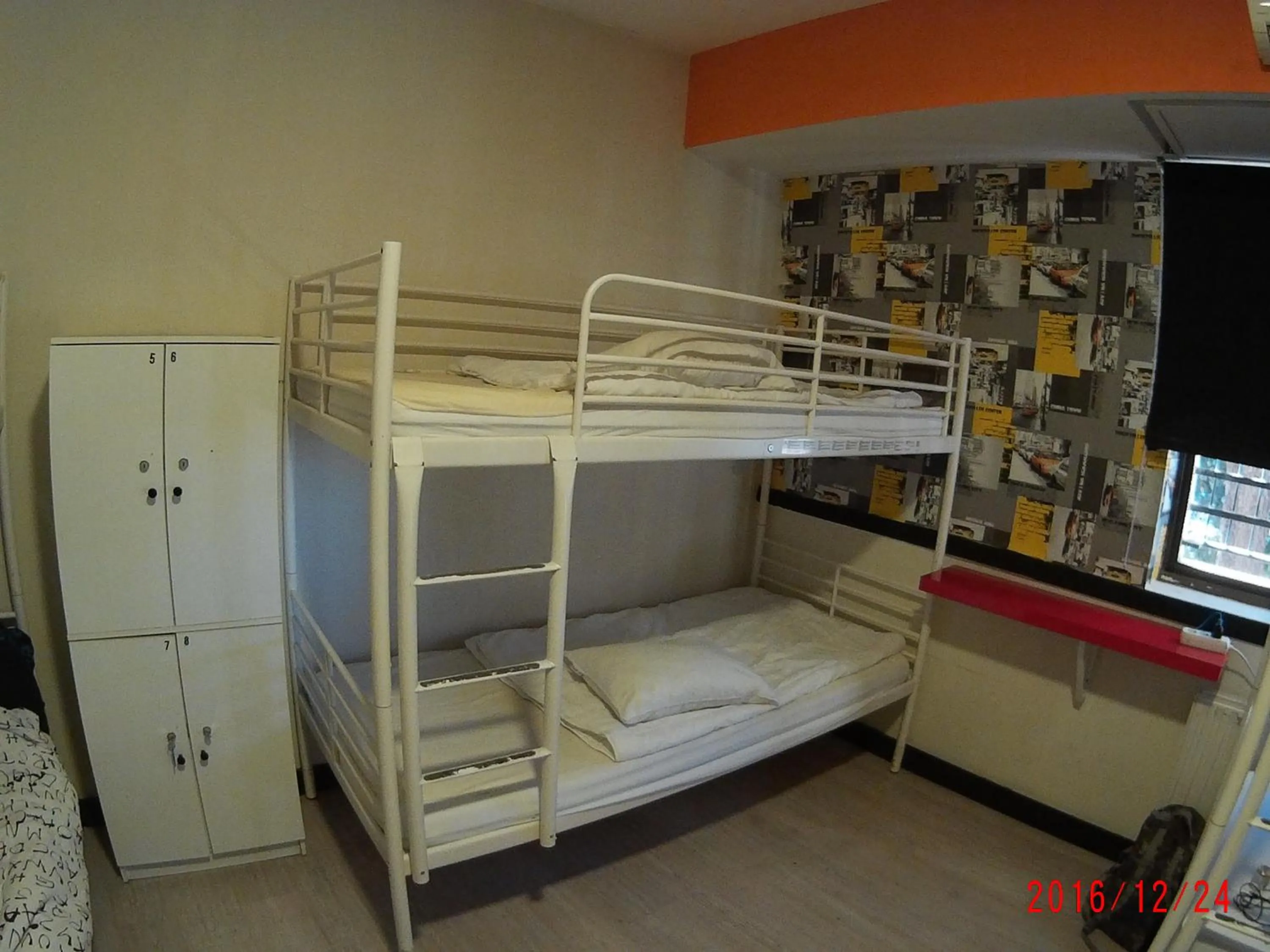 bunk bed, Bed in Hostels Meetingpoint