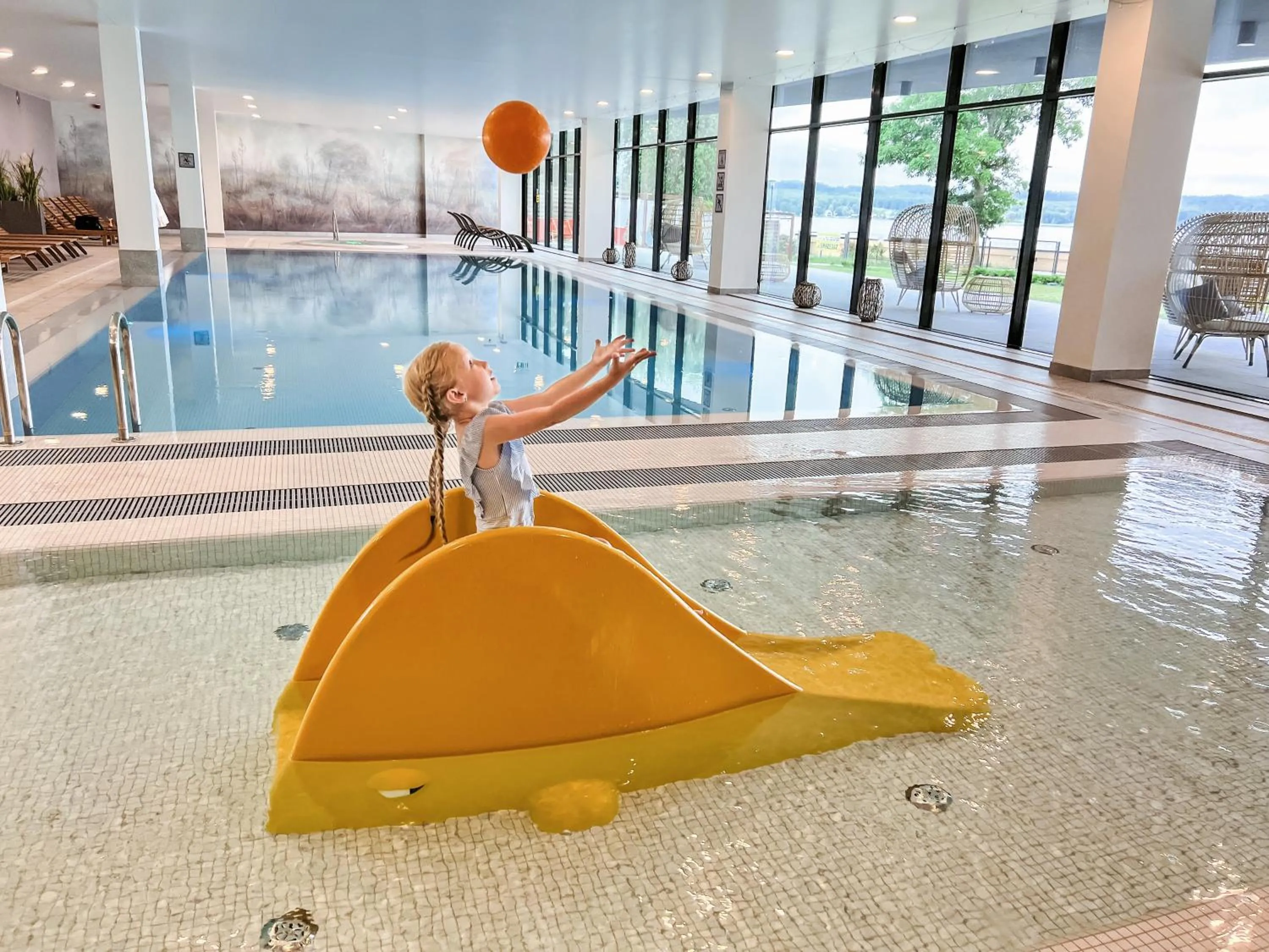 Swimming pool in Notera Hotel SPA