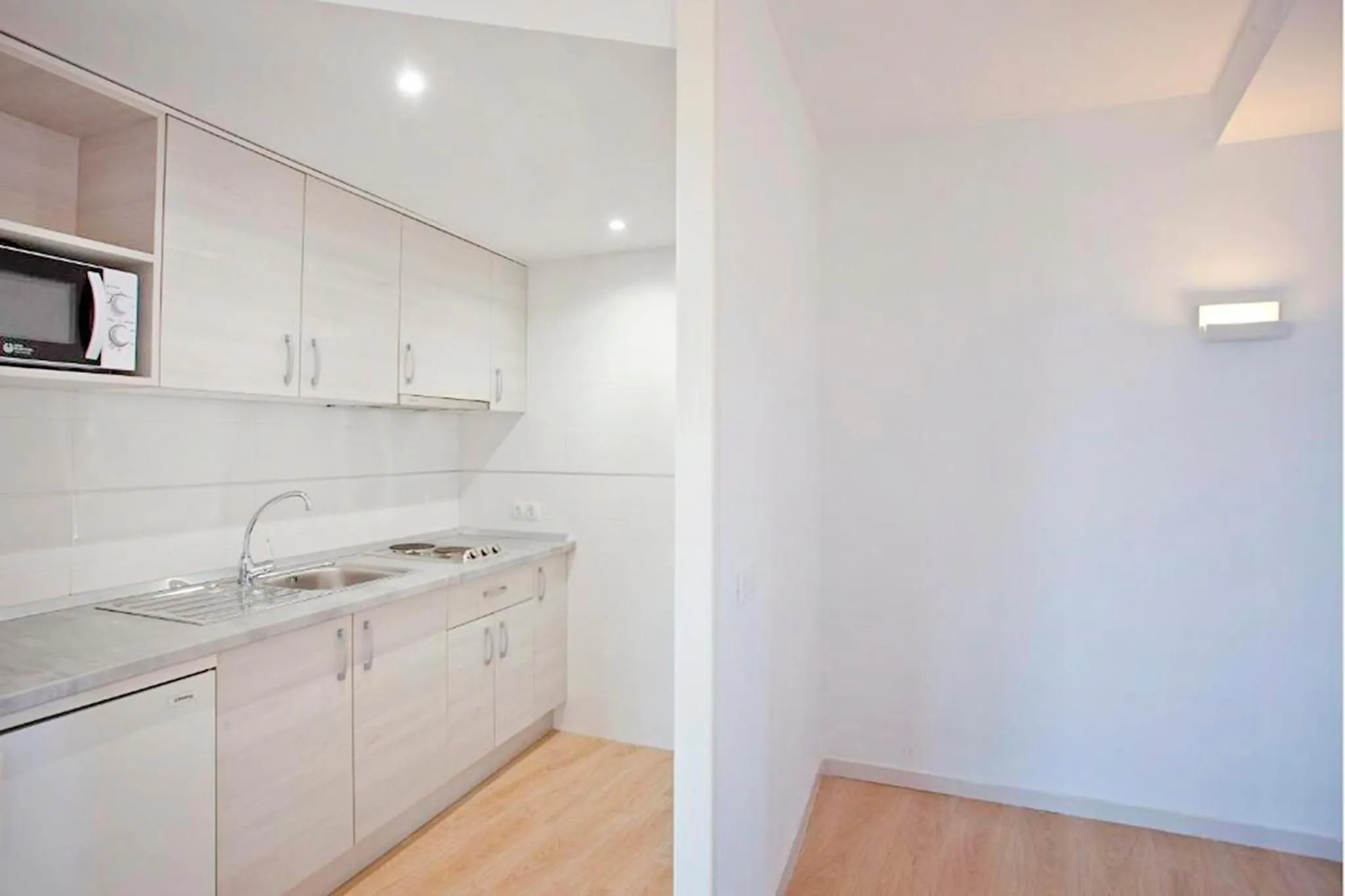 kitchen in BJ Playamar Hotel & Apartamentos