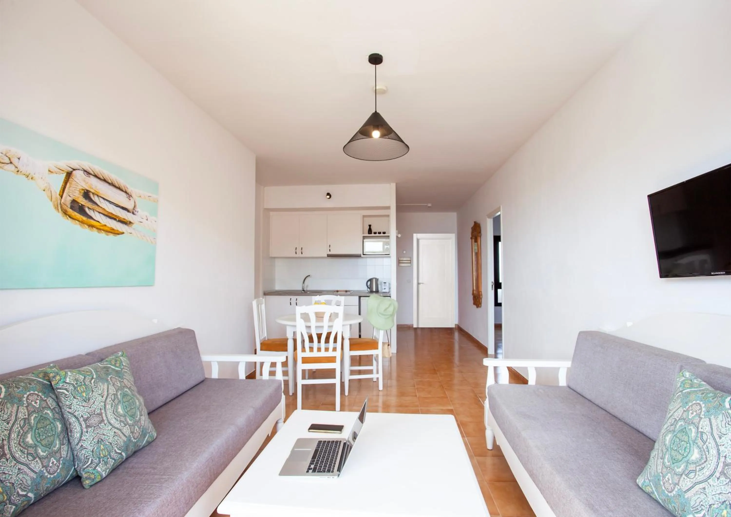 Kitchen or kitchenette in BJ Playamar Hotel & Apartamentos