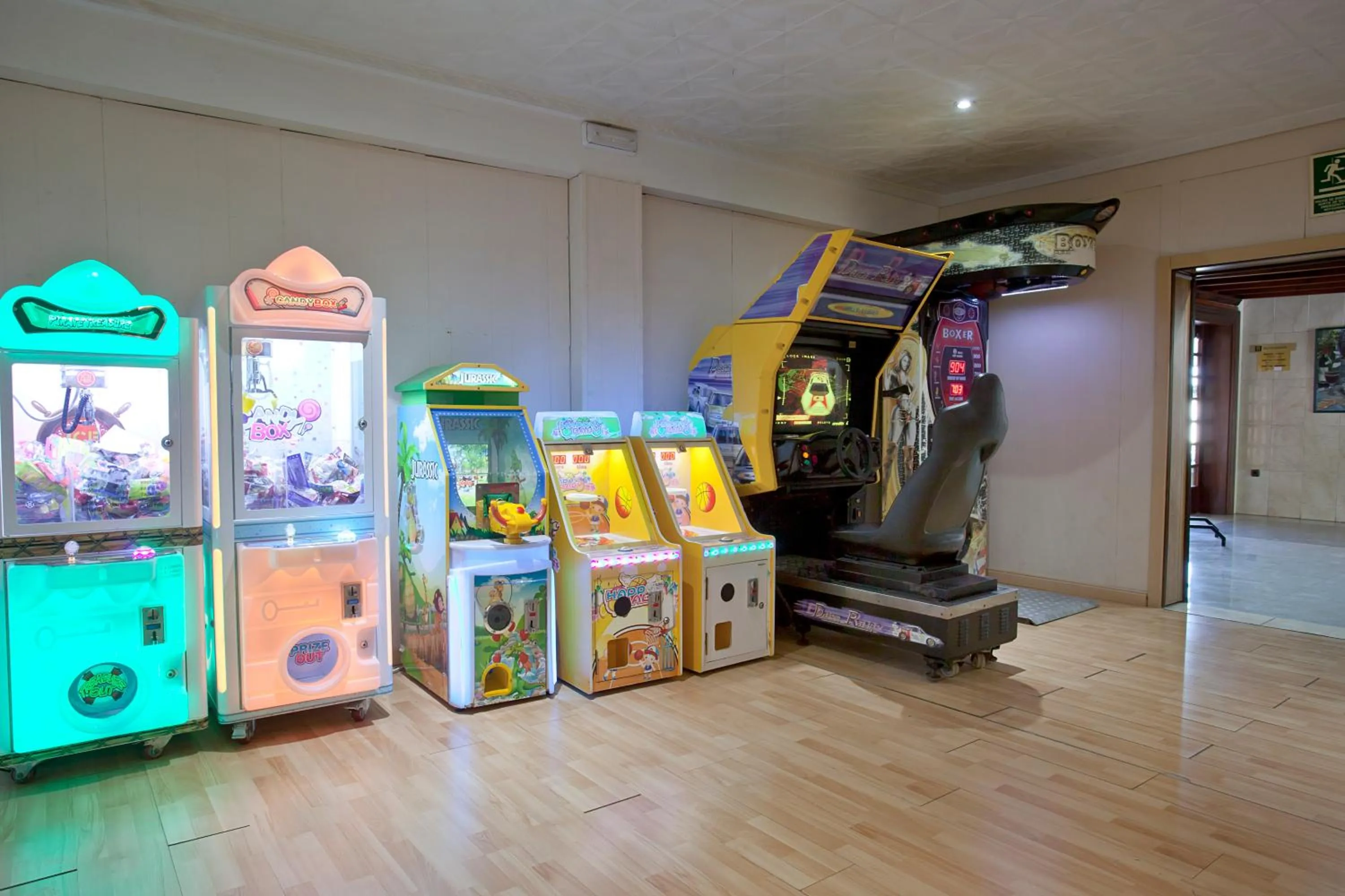 Game Room in BJ Playamar Hotel & Apartamentos