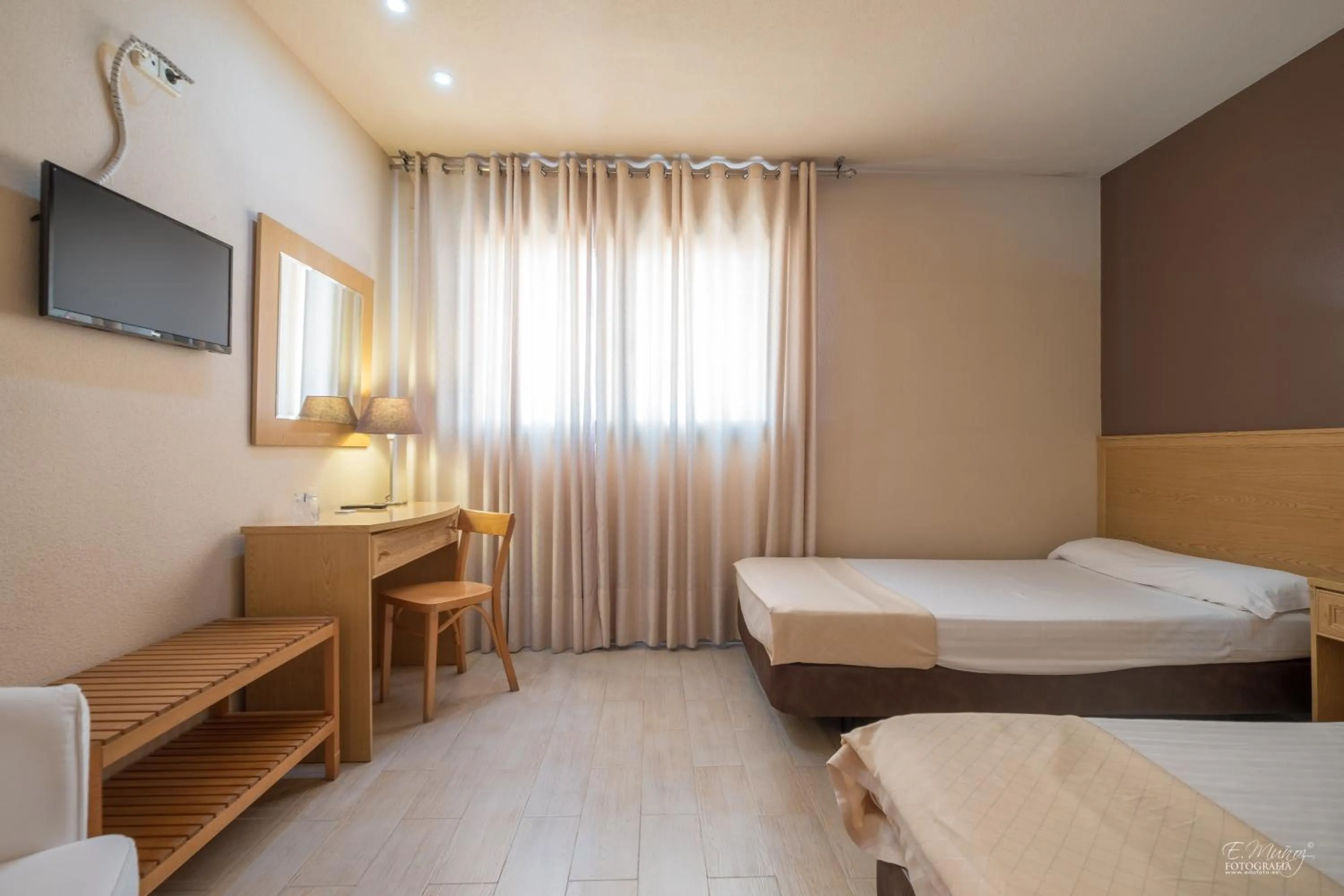 Photo of the whole room, Bed in Hotel Vivar