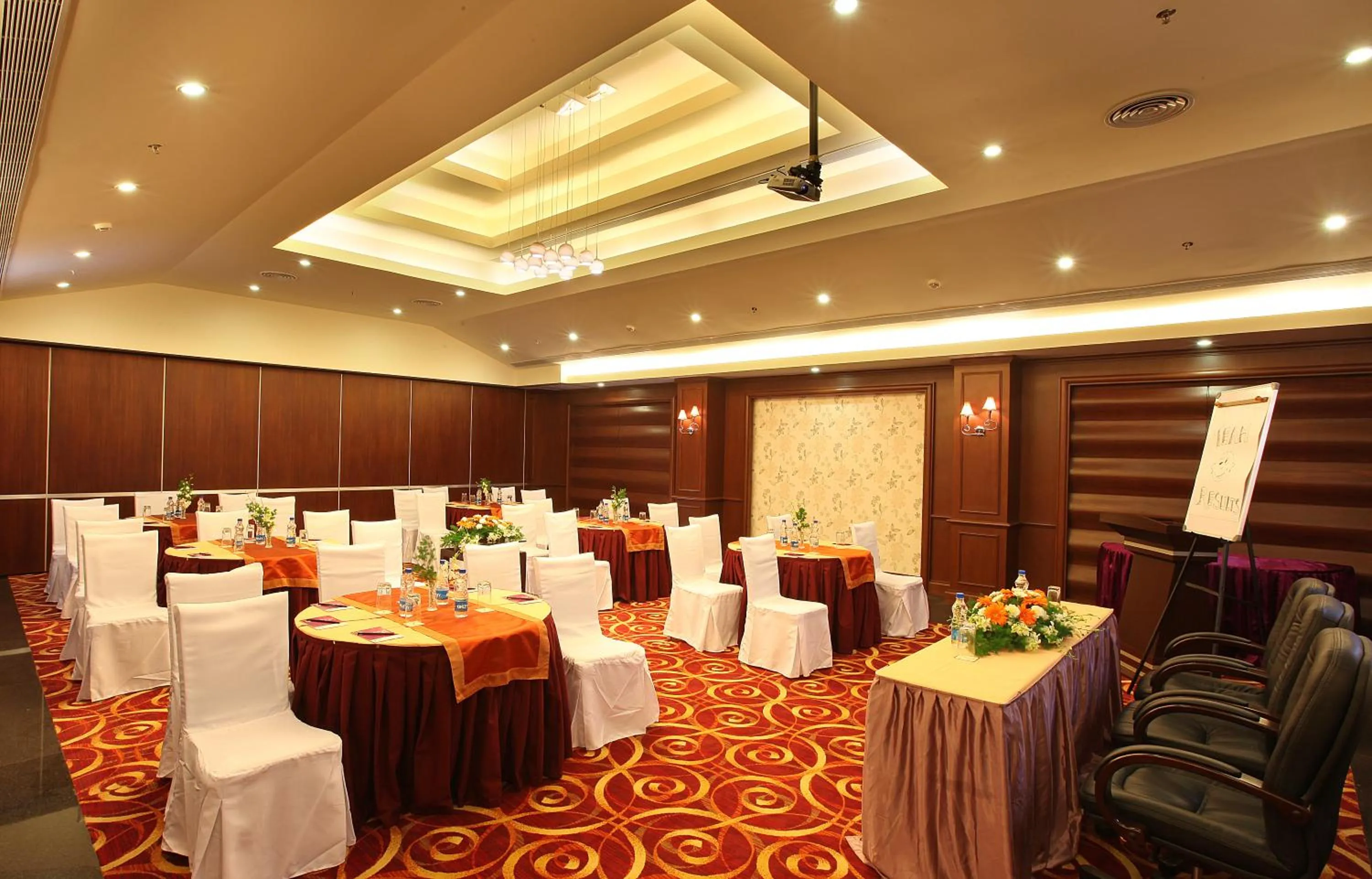 Banquet/Function facilities in La Classic- Attibele, Hosur