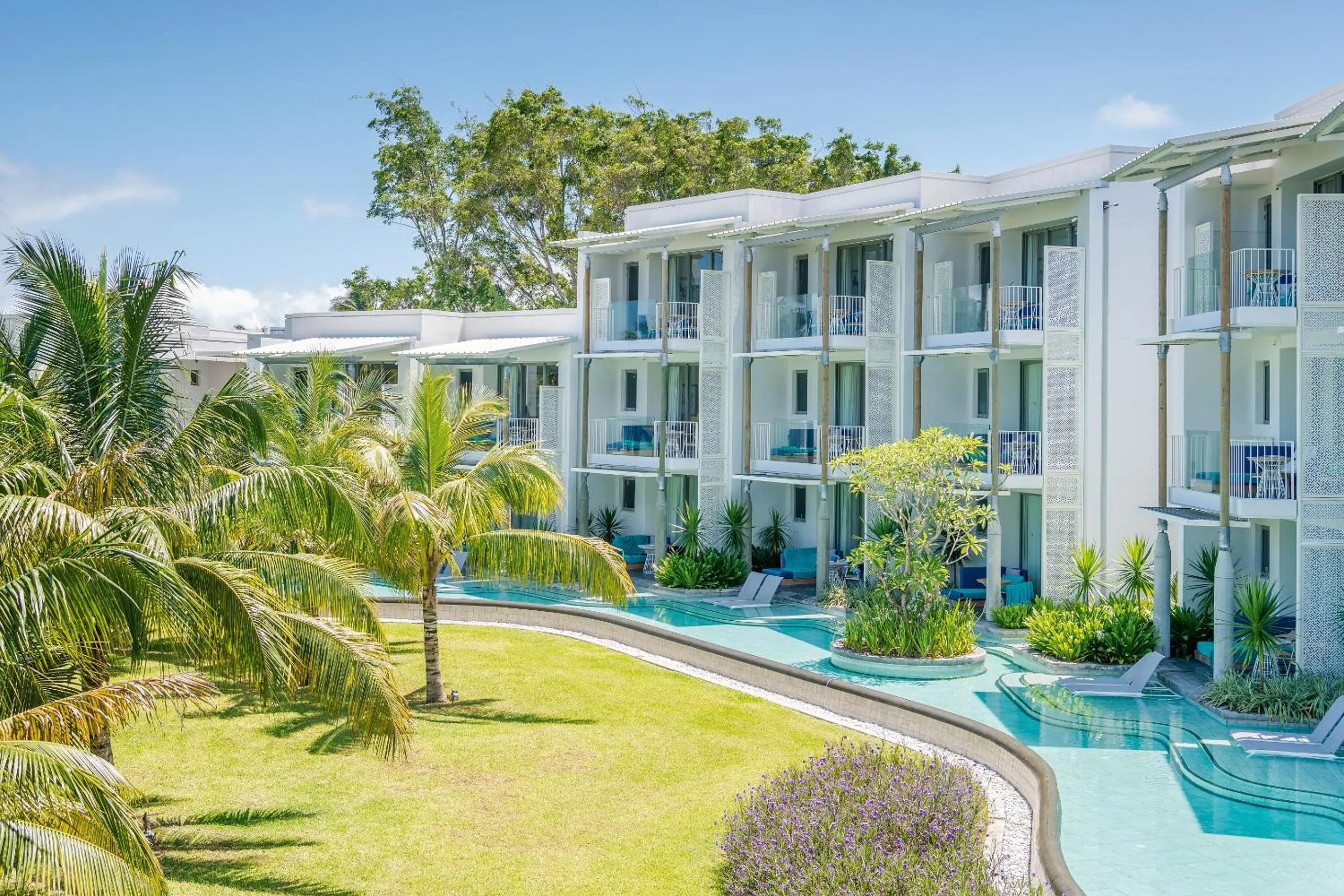 Property building in Victoria Beachcomber Resort & Spa