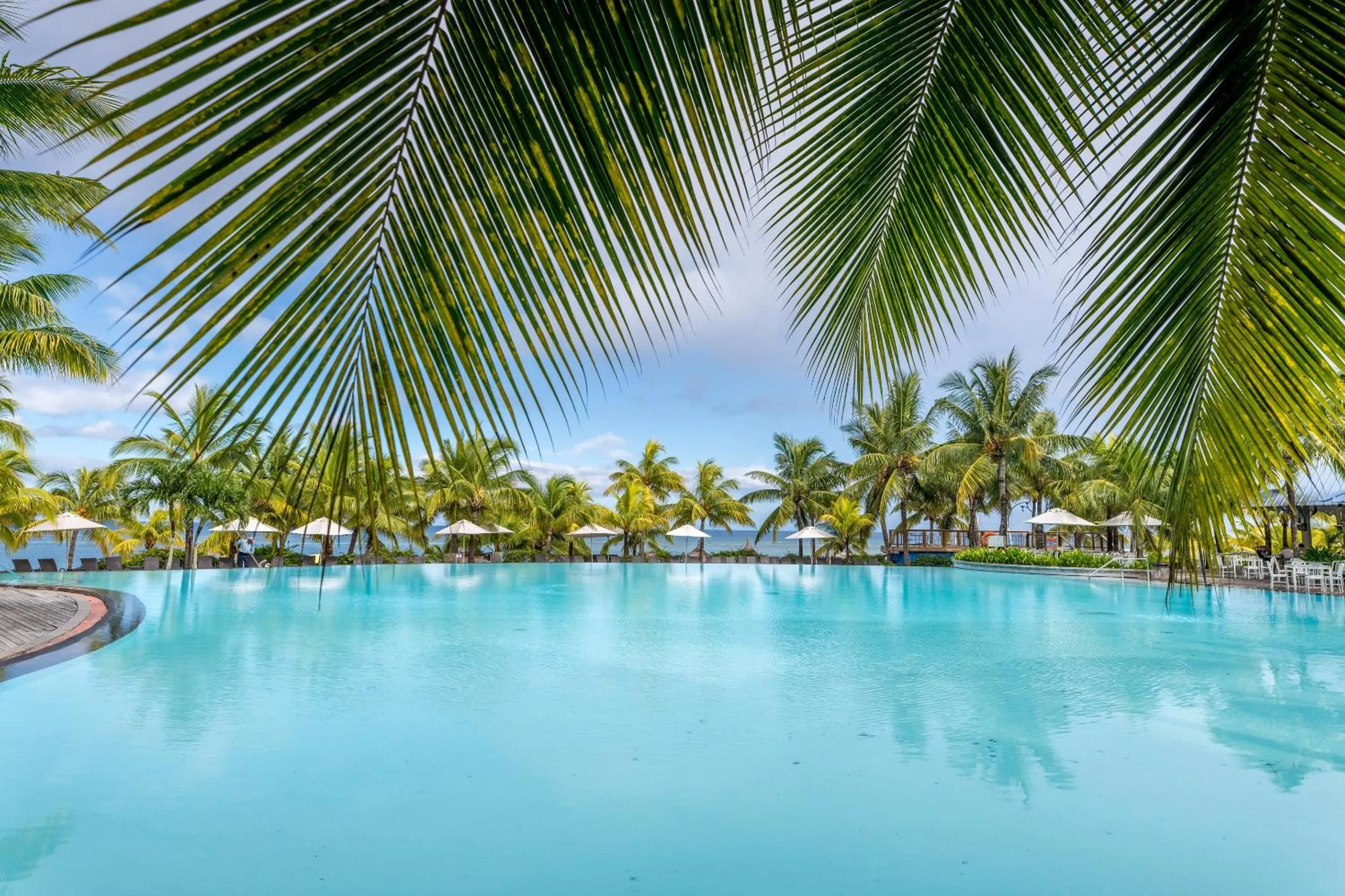 Swimming pool in Victoria Beachcomber Resort & Spa