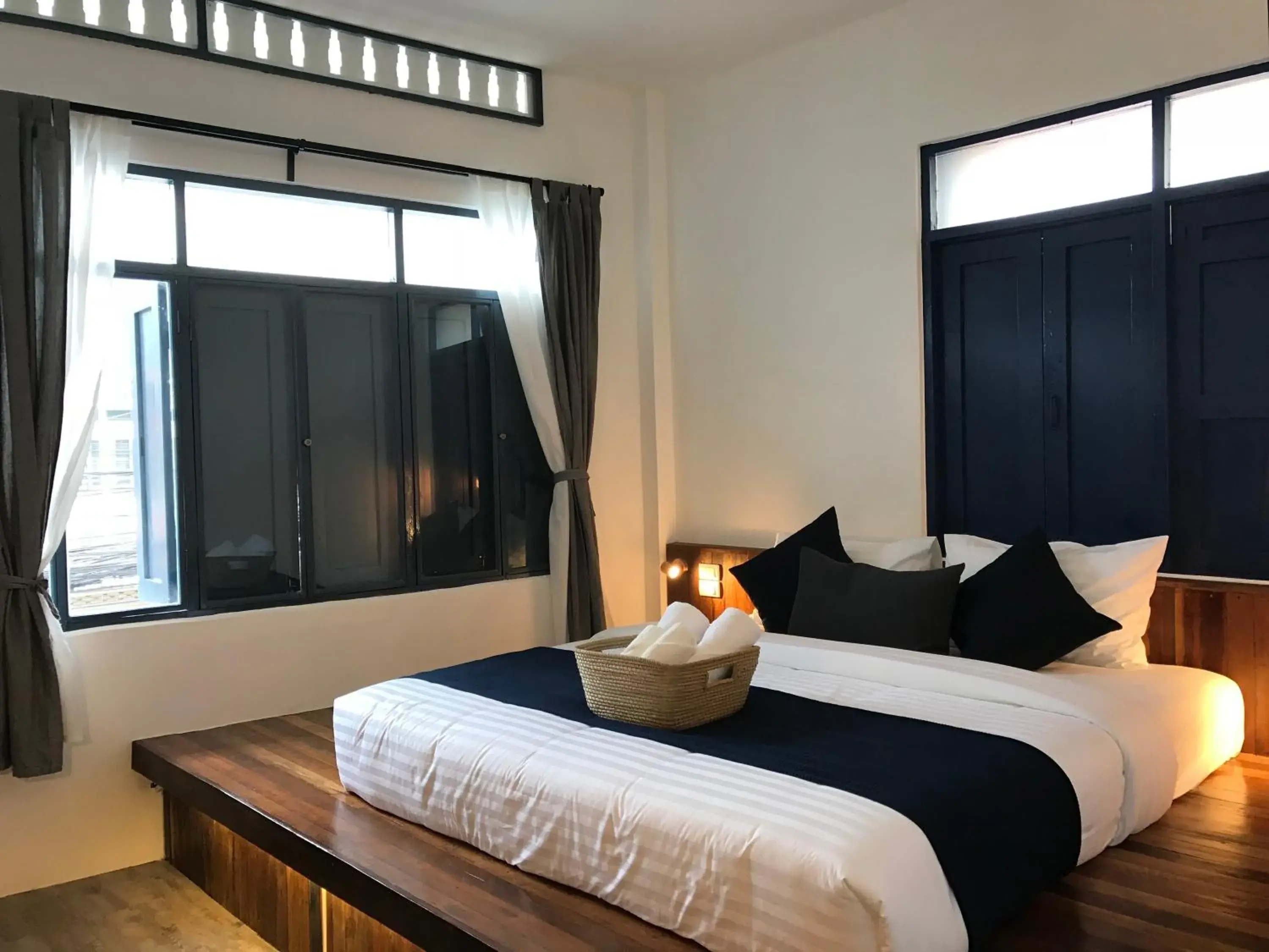 Deluxe Double Room with Balcony in Spinomad hostel Deluxe Double Room with Balcony in Spinomad hostel