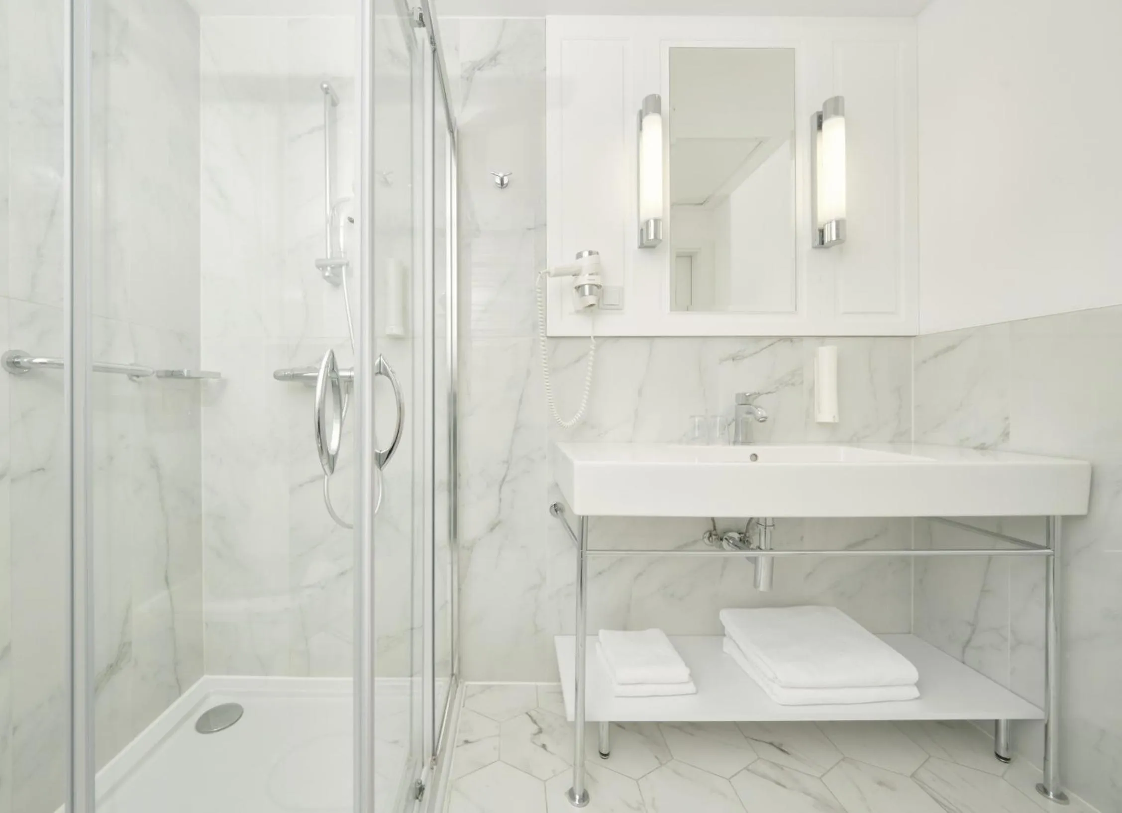 Shower in Baltic Park Fort by Zdrojowa