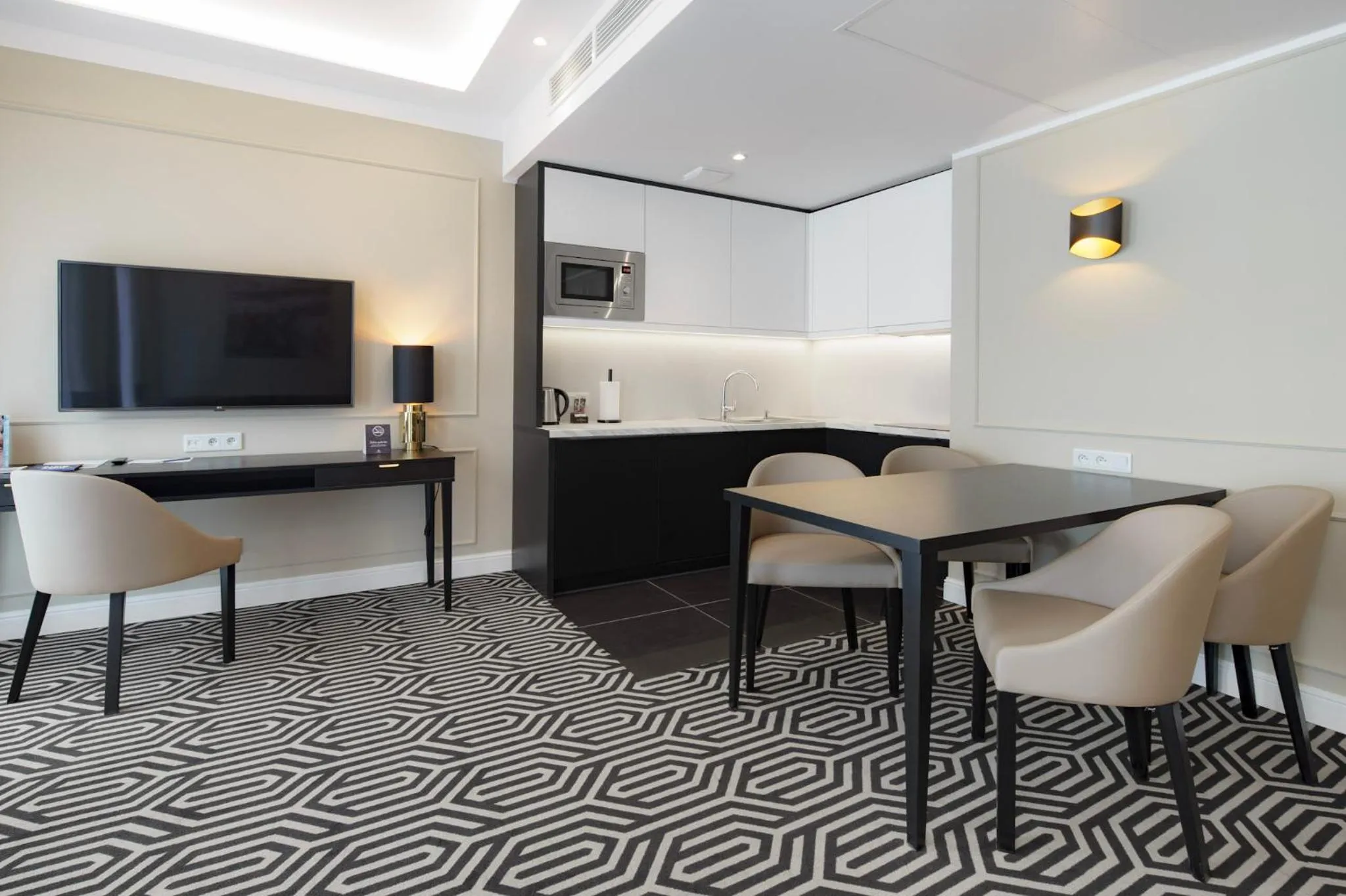 Kitchen or kitchenette in Baltic Park Fort by Zdrojowa