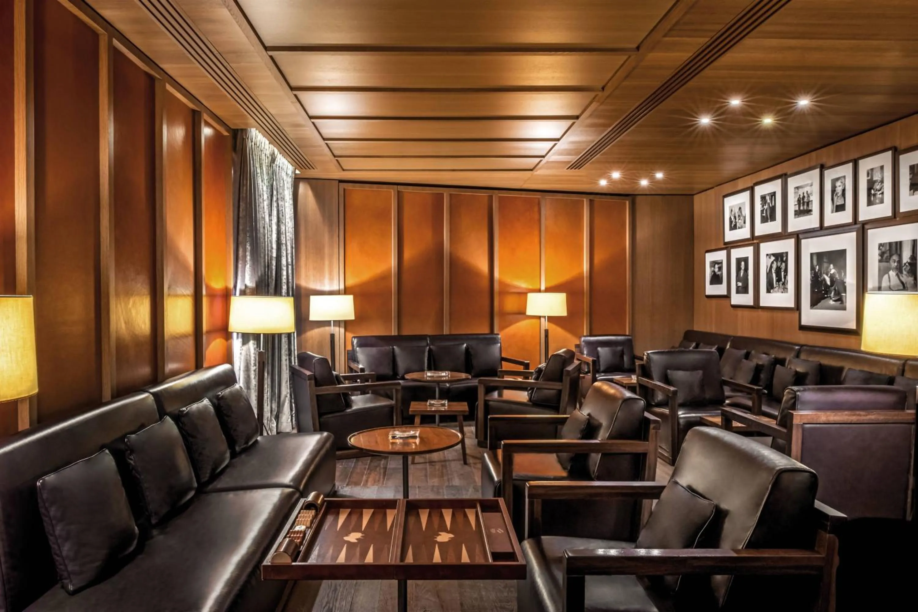 Lounge or bar in Bvlgari Hotel London