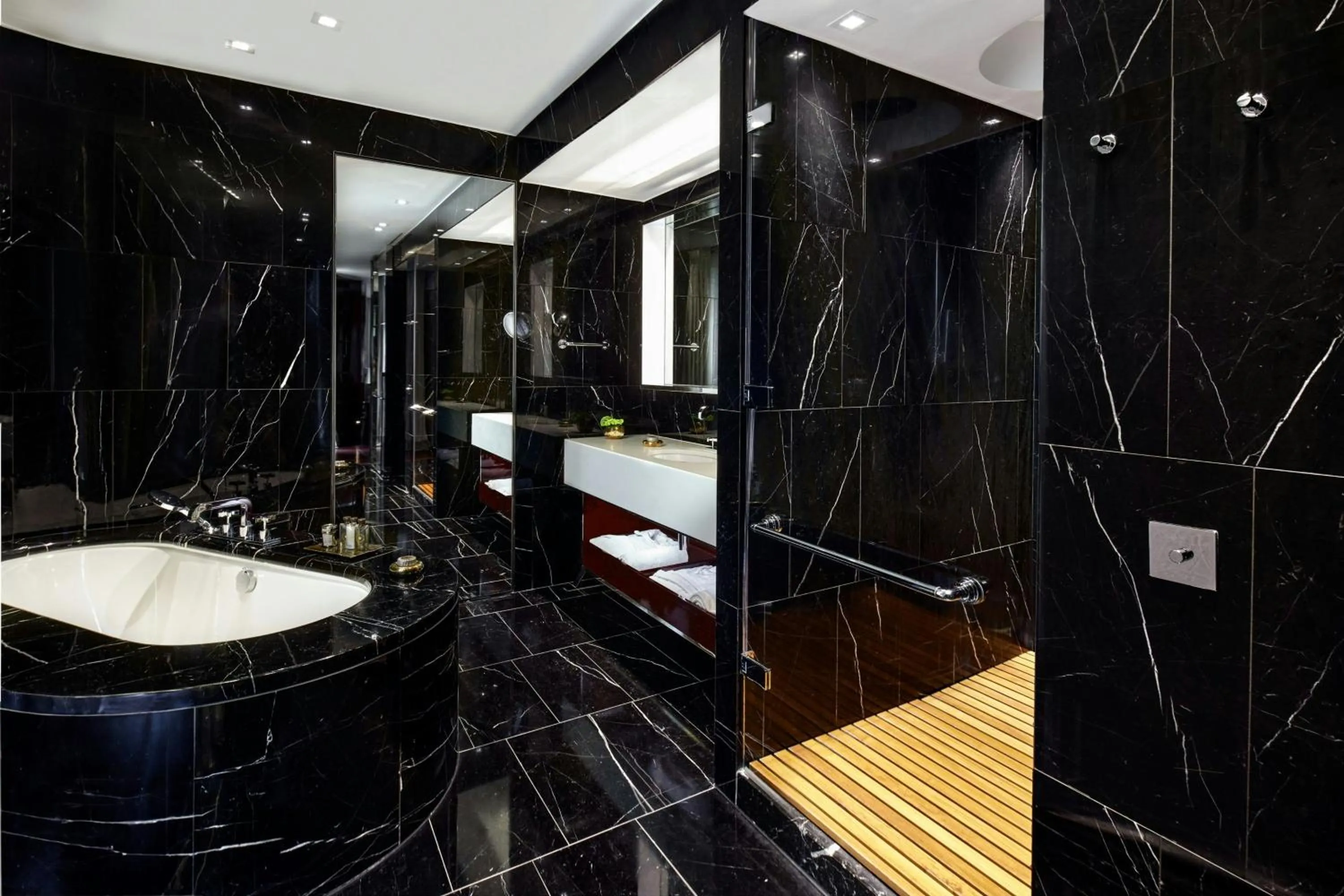 Bathroom in Bvlgari Hotel London