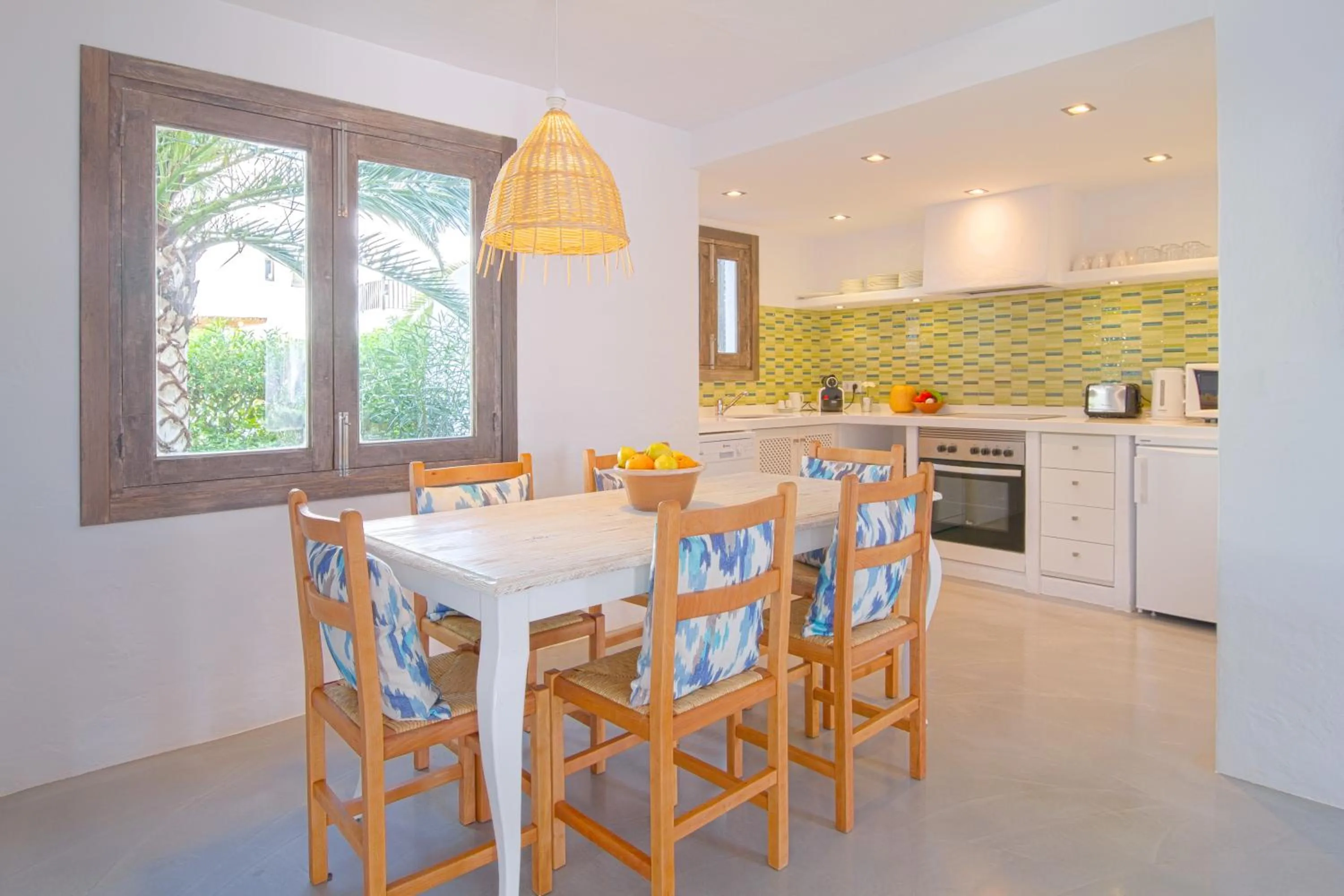 Dining area in Villas S'Argamassa