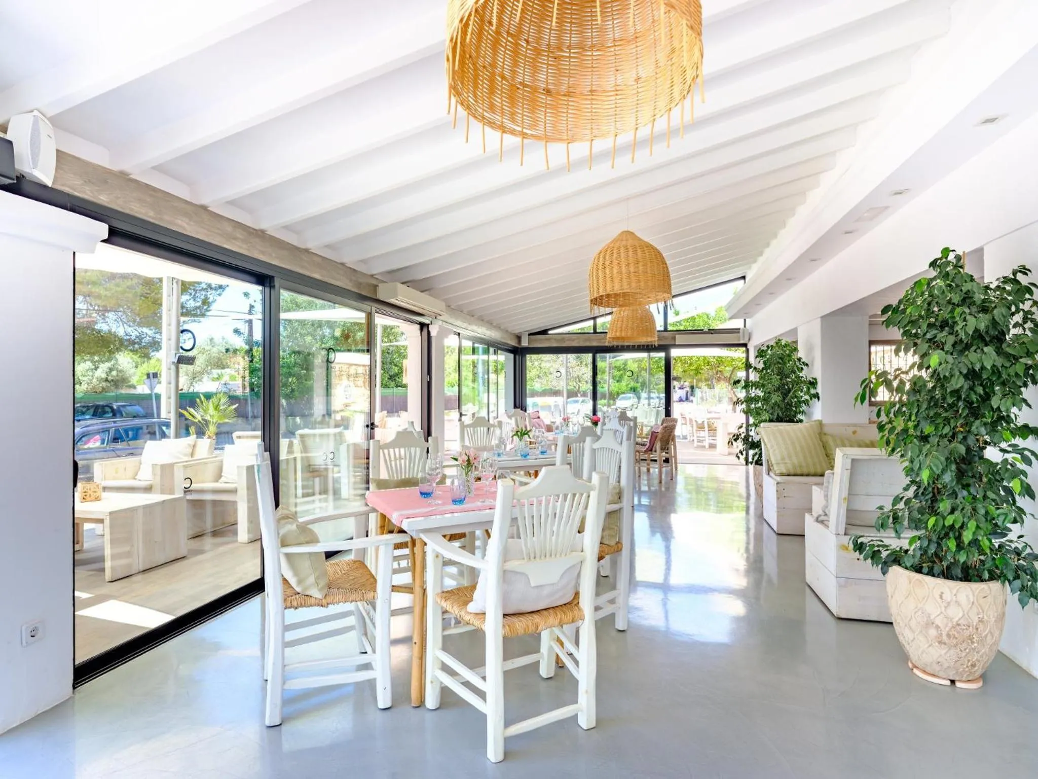 Restaurant/places to eat in Villas S'Argamassa