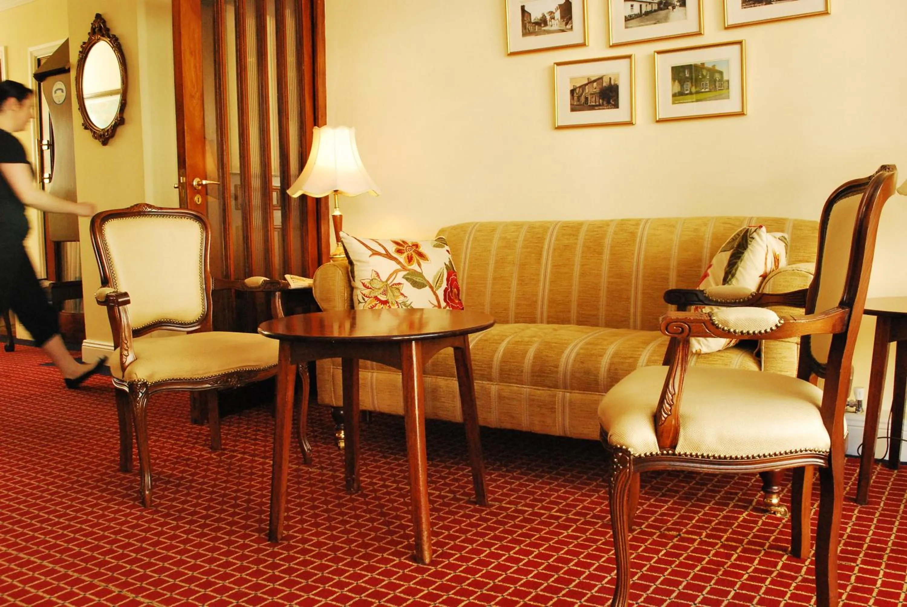 Lobby or reception in Casey's Hotel