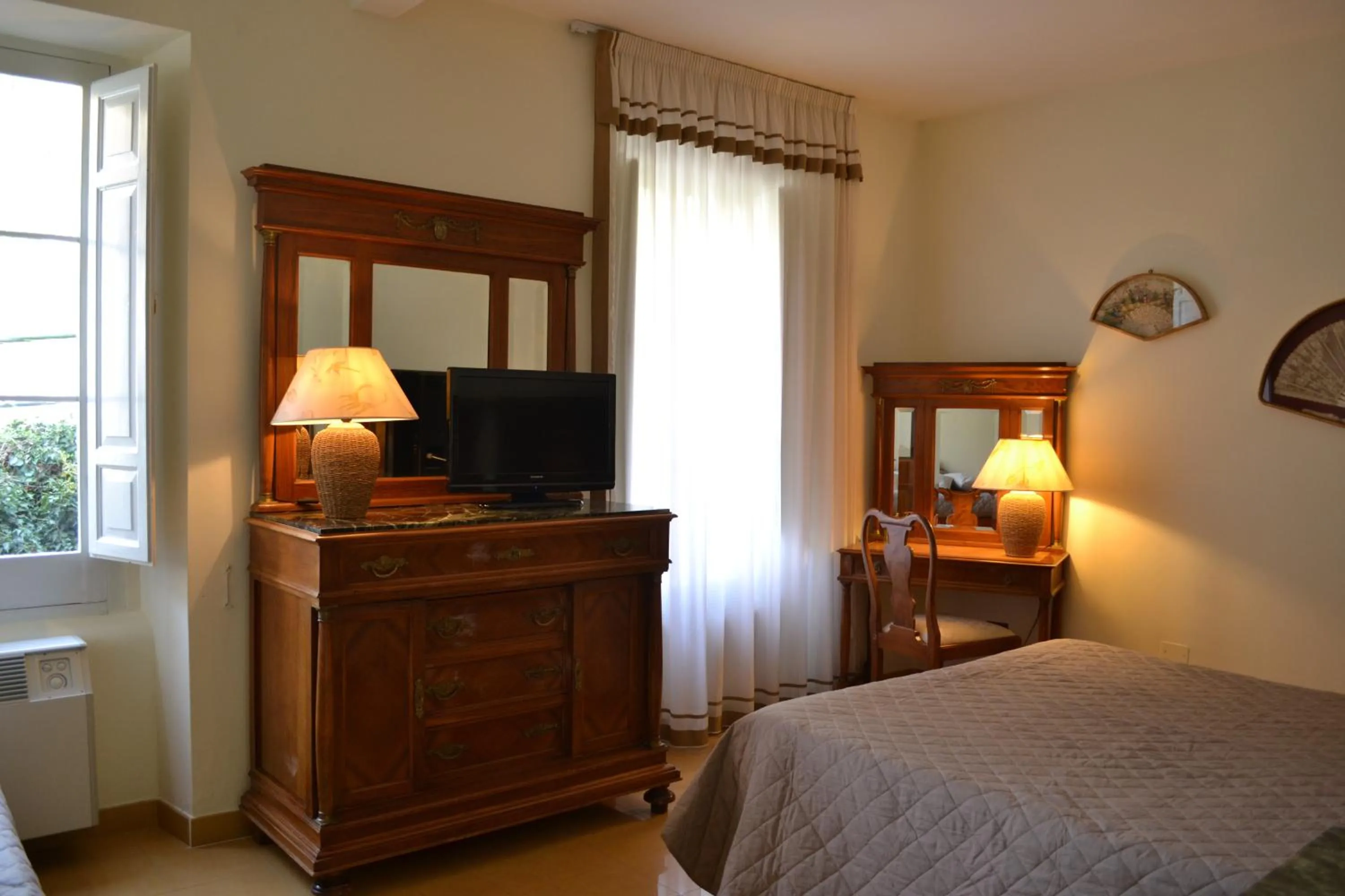 Bedroom, Bed in Hotel Roma