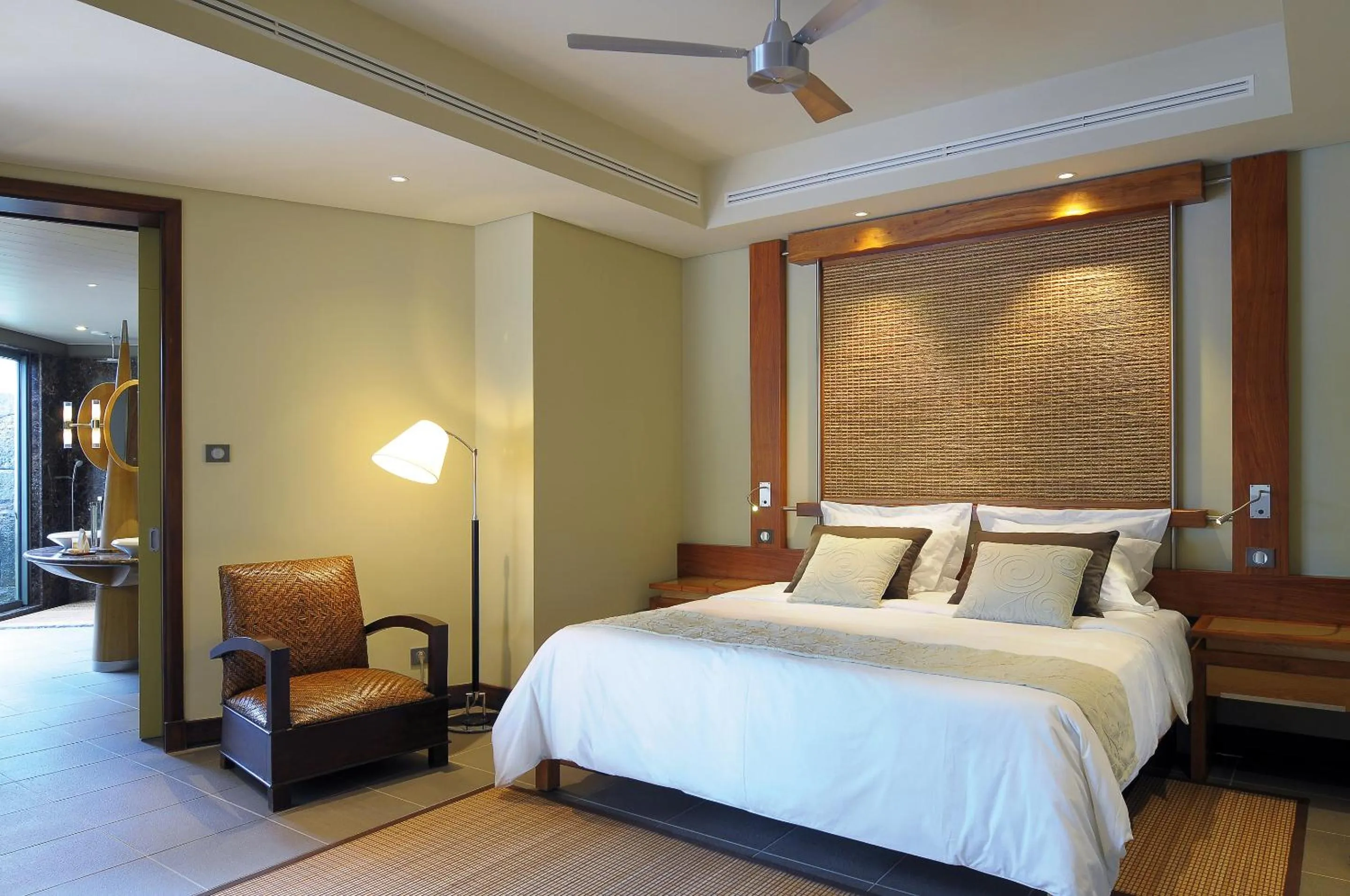 Bed in Trou aux Biches Beachcomber Golf Resort & Spa