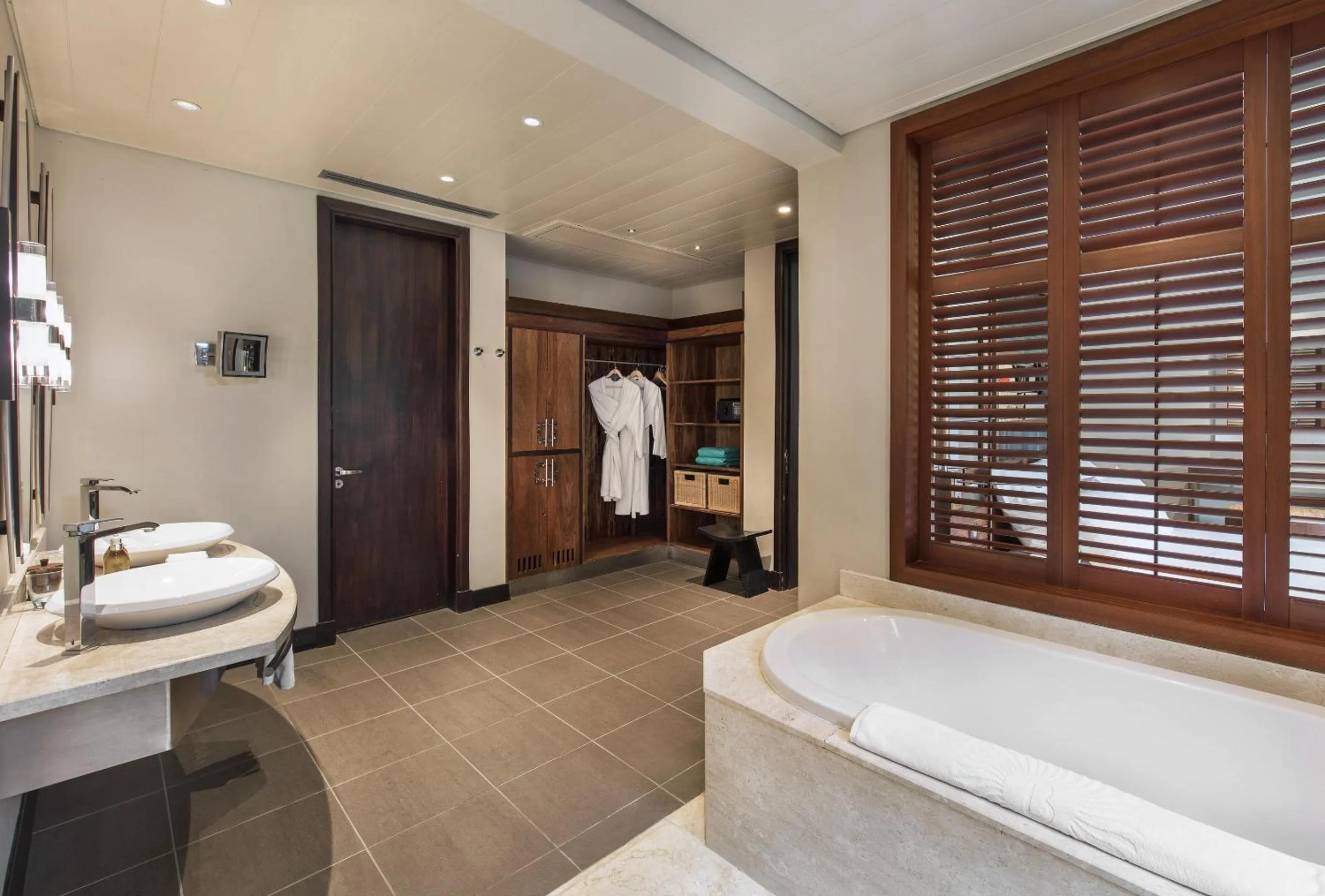 Bathroom, Bed in Trou aux Biches Beachcomber Golf Resort & Spa