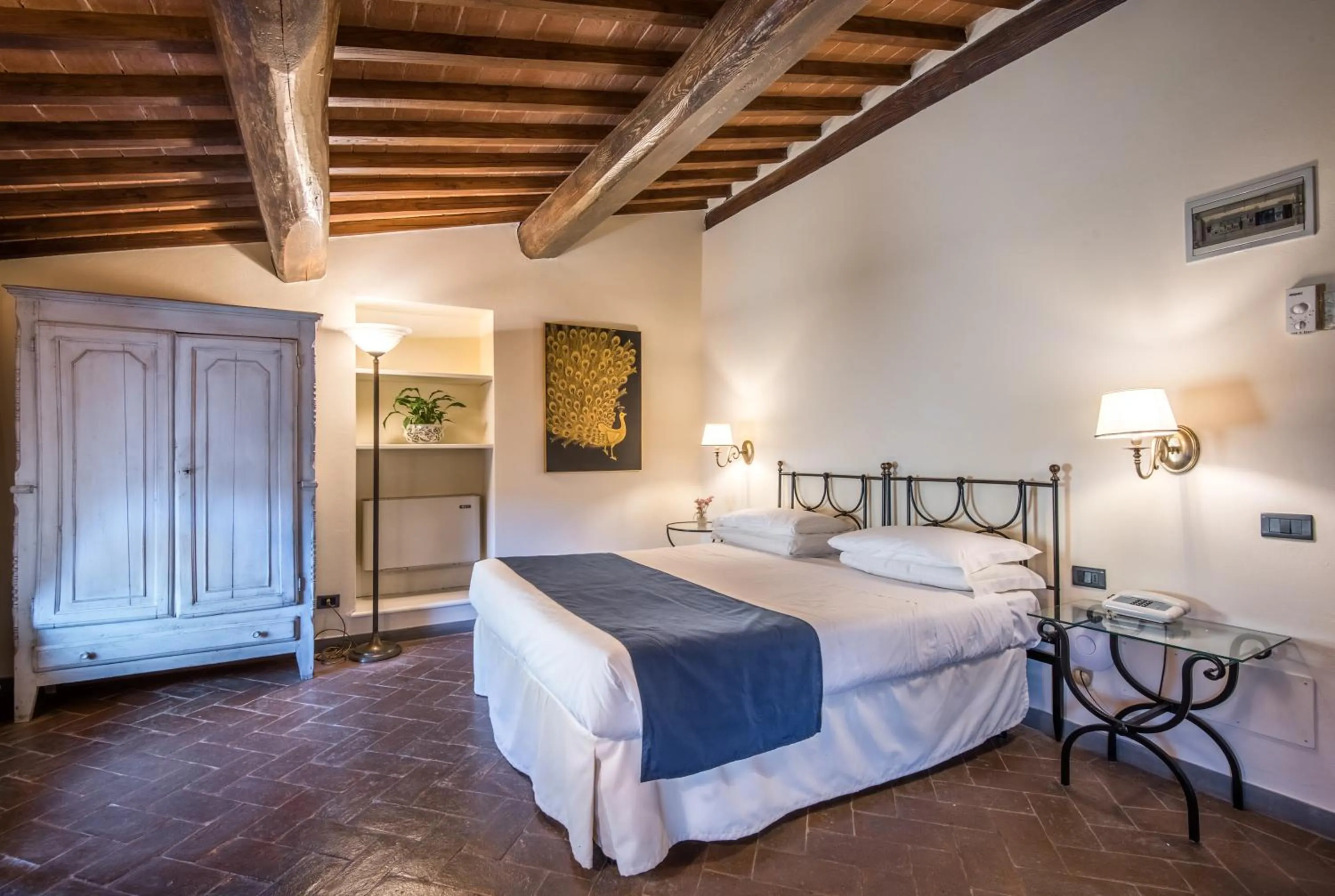 Bed in Hotel Palazzo Squarcialupi