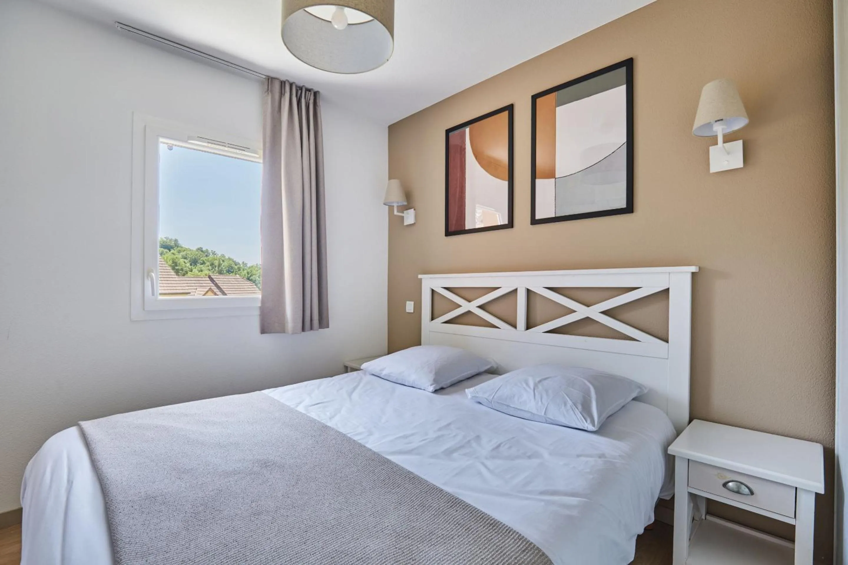 Bedroom, Bed in Résidence Odalys - Les Coteaux de Sarlat
