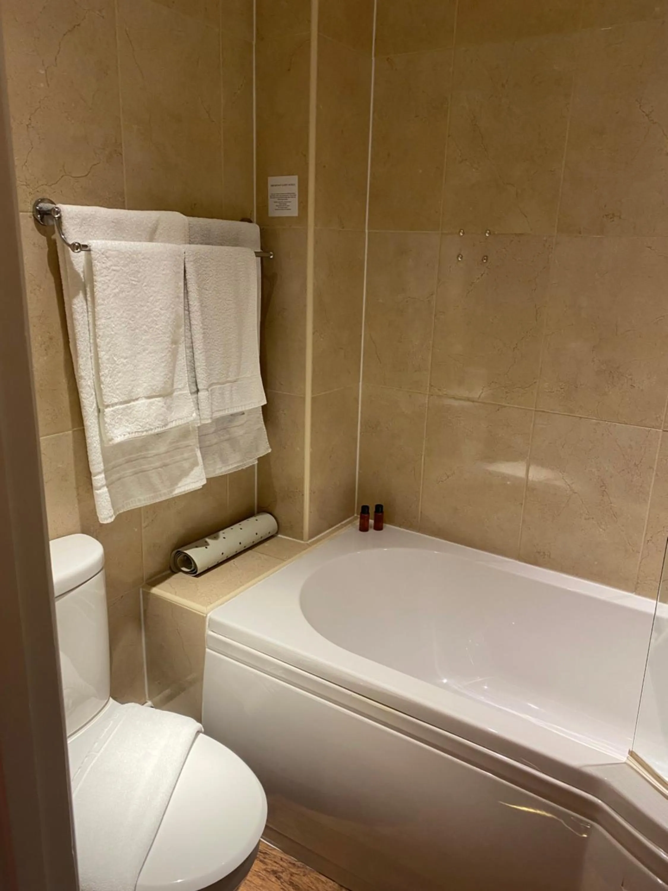 Bathroom in The Tudor Hotel