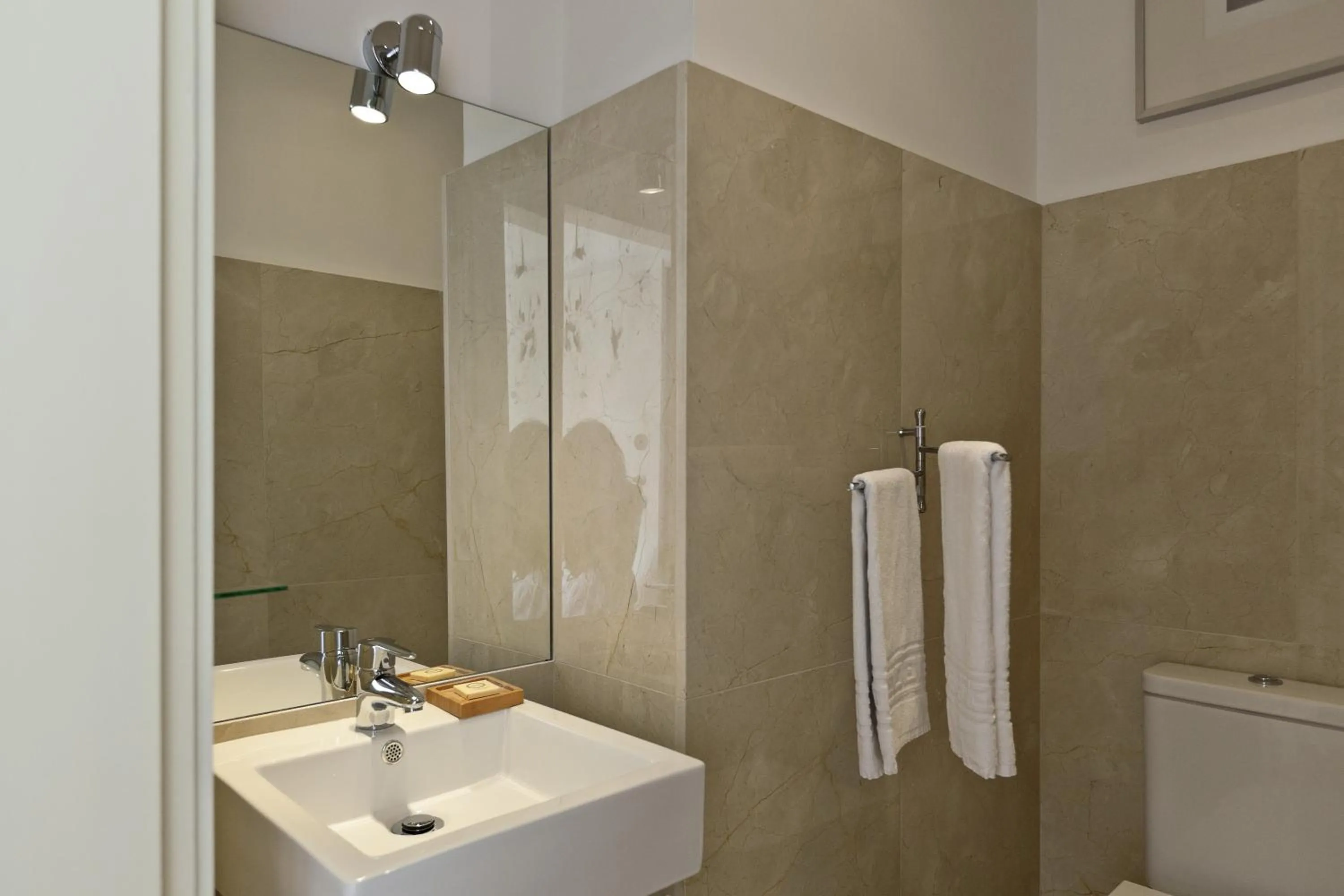 Bathroom in PortoSense Ribeira