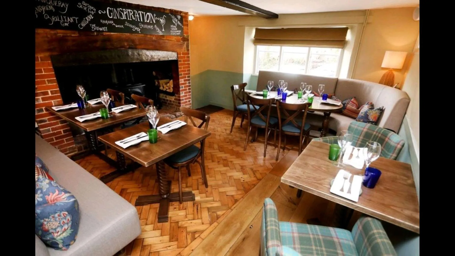 Restaurant/places to eat in Halfway Bridge