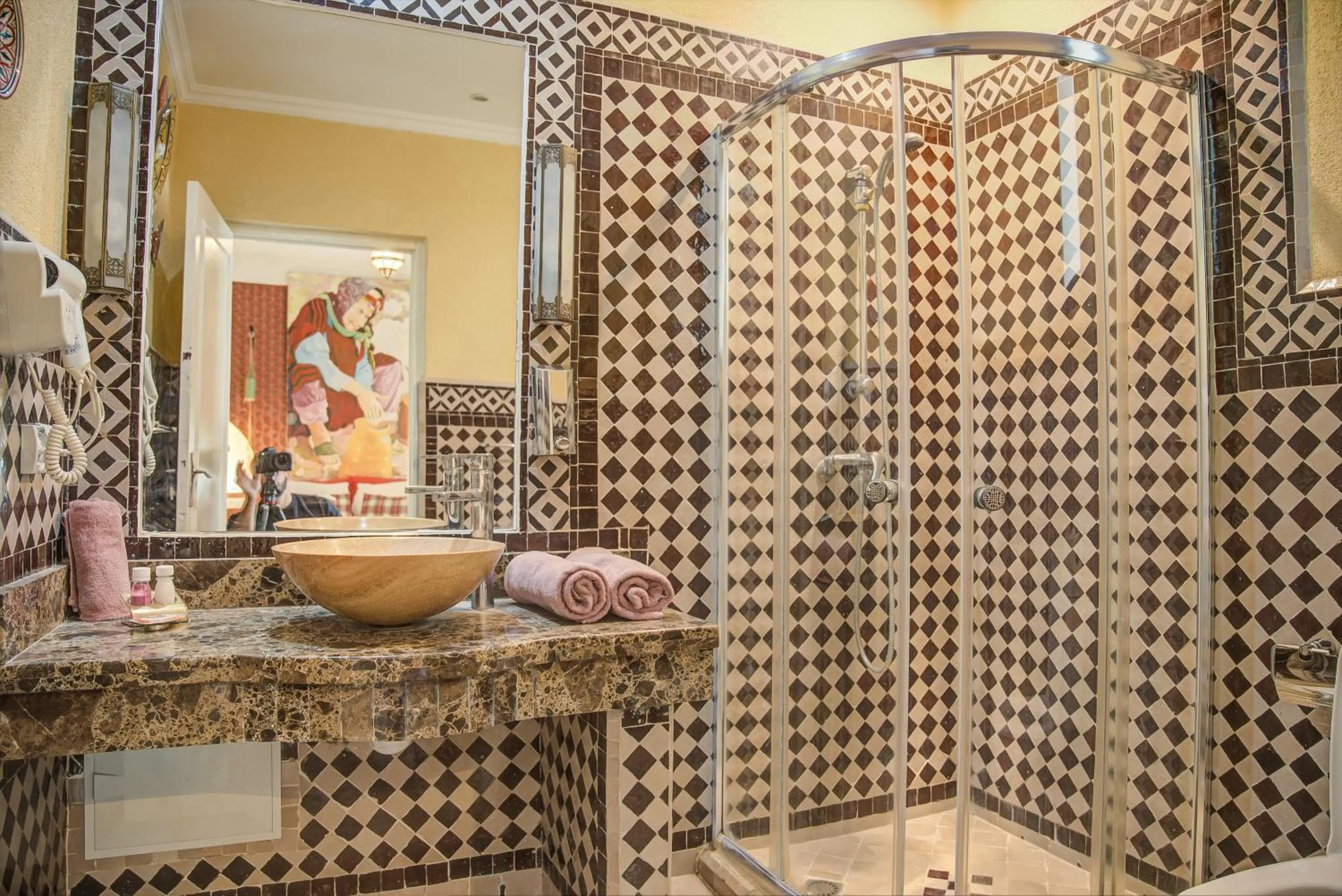 Bathroom in Riad Les Oliviers & Spa