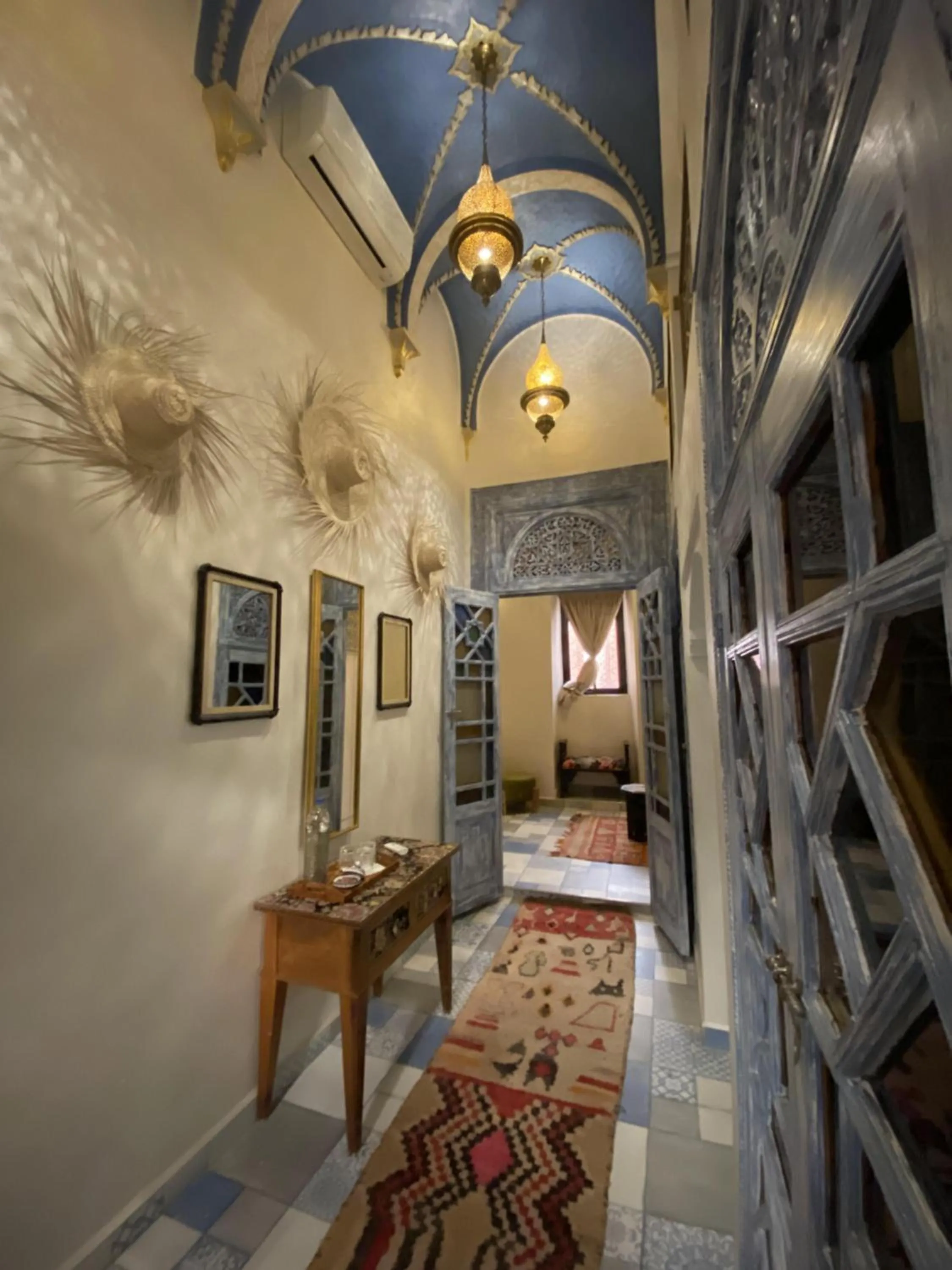 Bed in Riad Les Oliviers & Spa