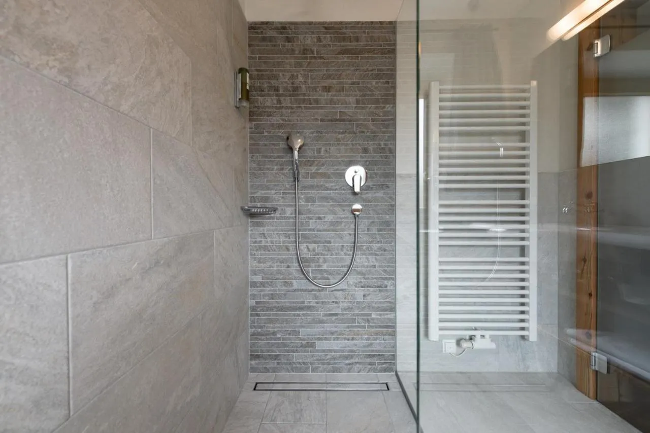 Bathroom in Garni Hotel Geier