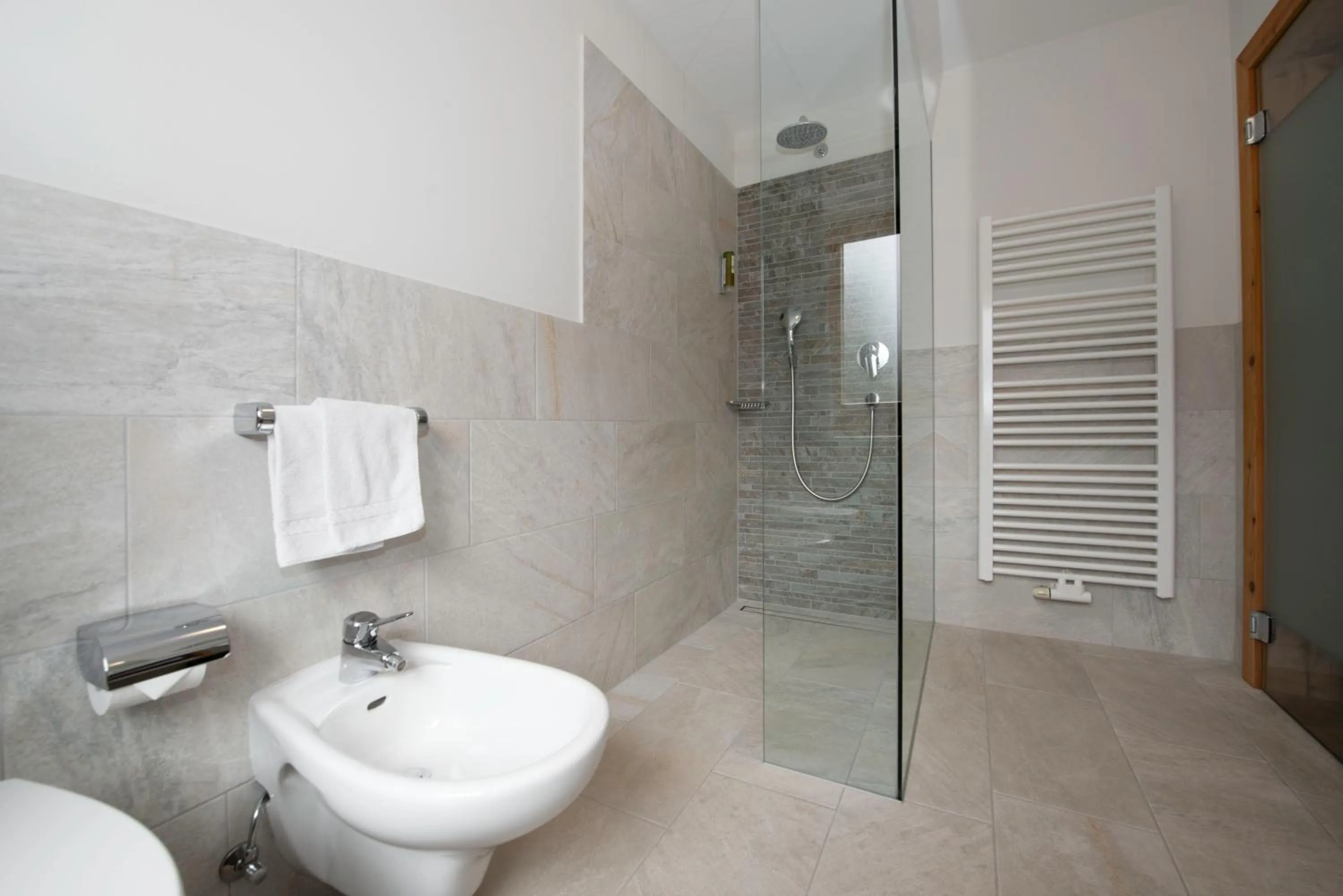 Shower in Garni Hotel Geier