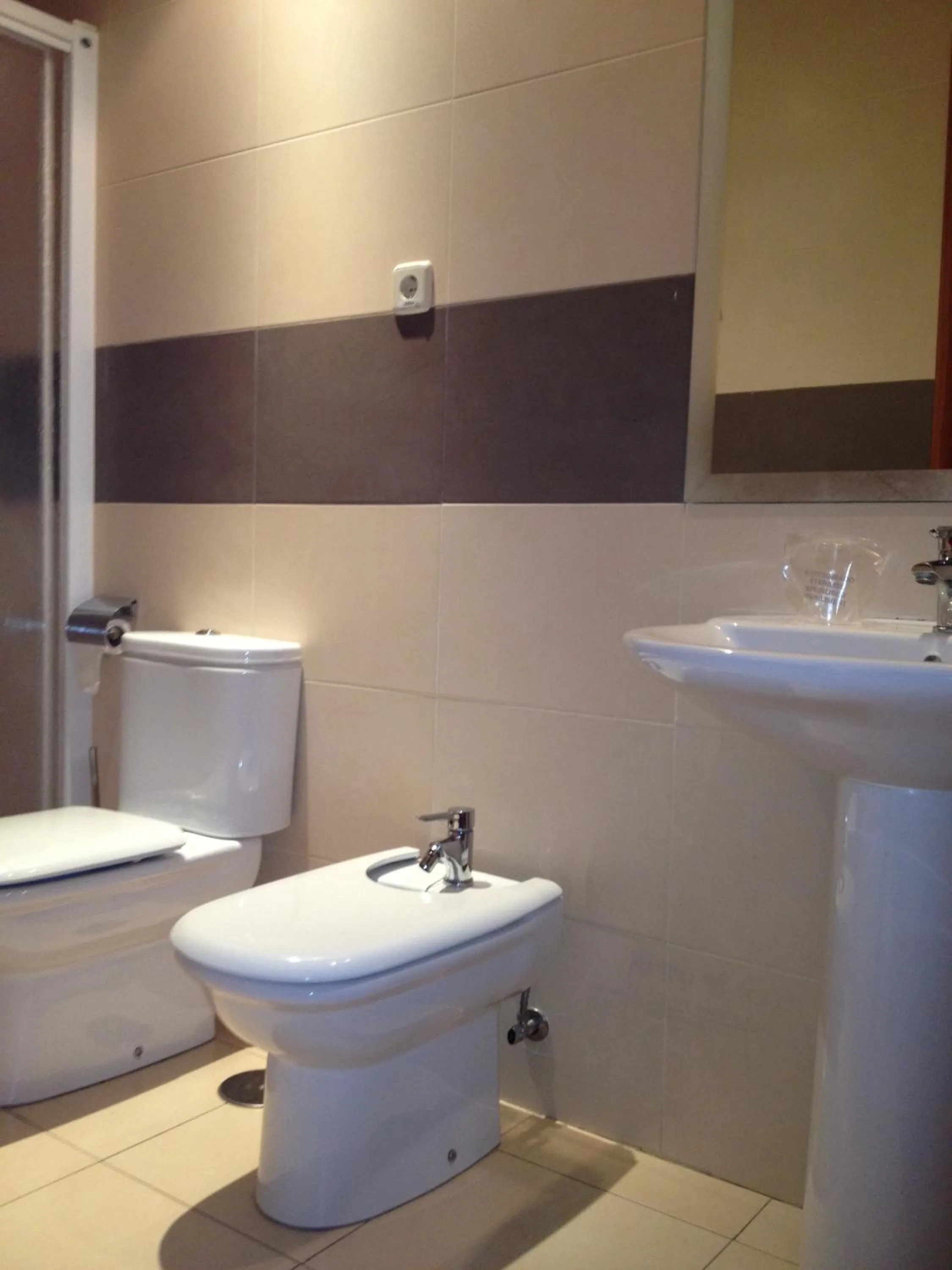 Bathroom in Hostal Aeropuerto