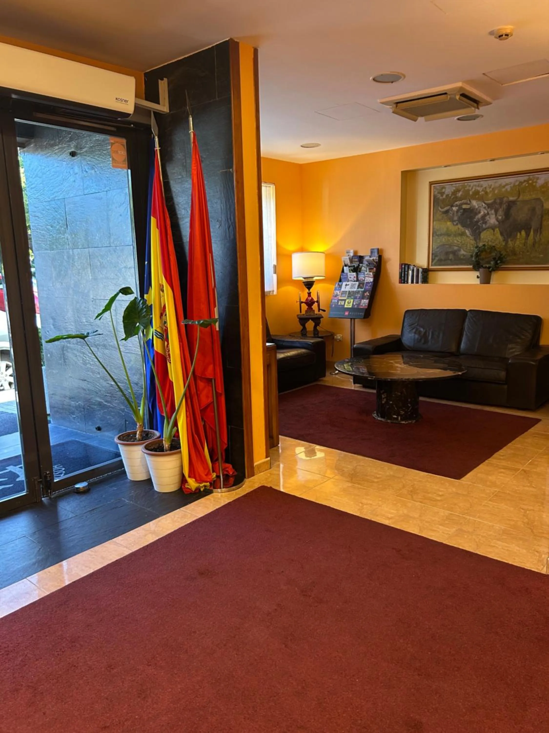 Living room in Hostal Aeropuerto