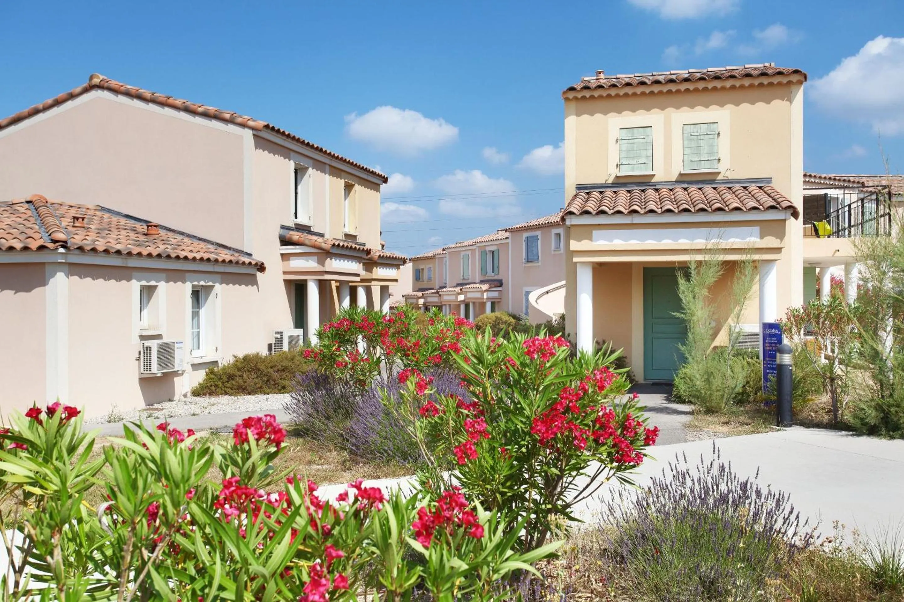 Property building in Terres de France - Résidence de la Cabre d'Or