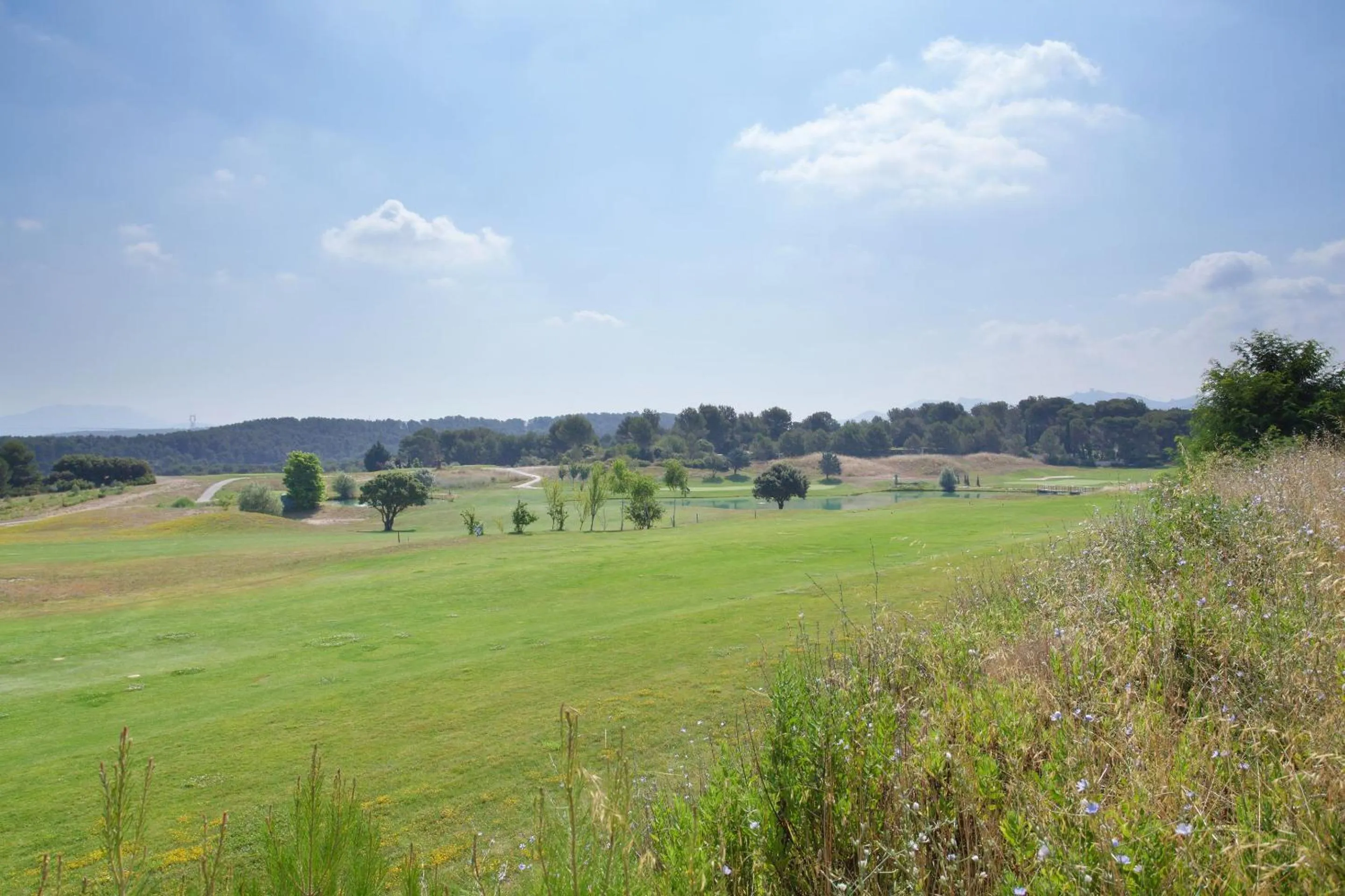 Natural landscape in Terres de France - Résidence de la Cabre d'Or