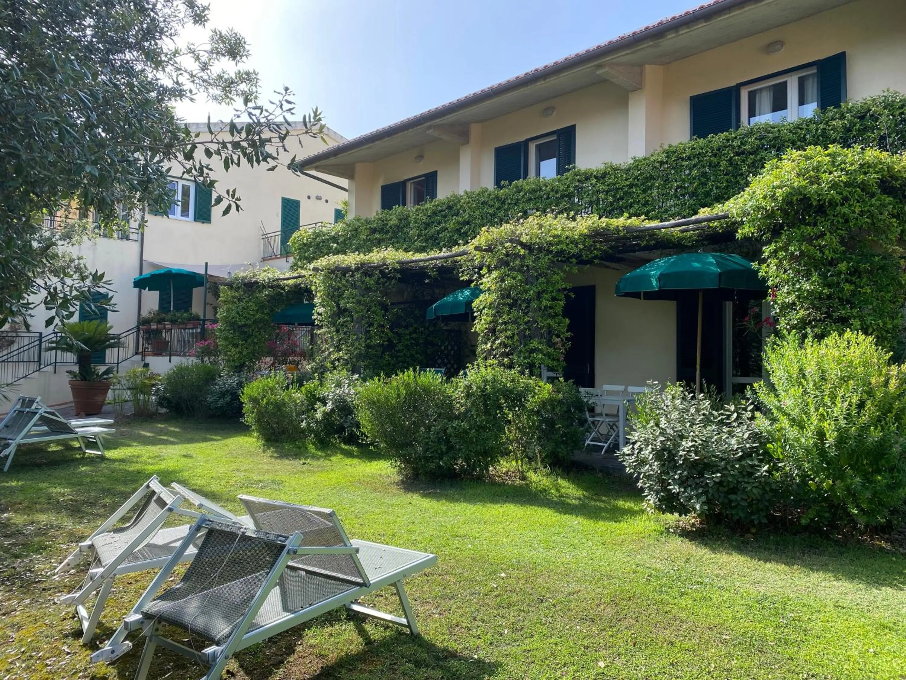 Garden in Belvedere Residenza Mediterranea