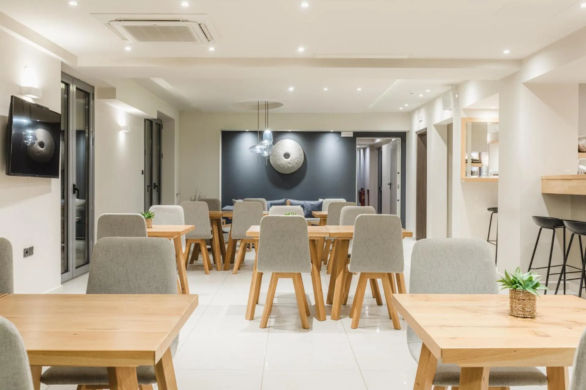 Restaurant/places to eat in Infinity Hotel Gytheio