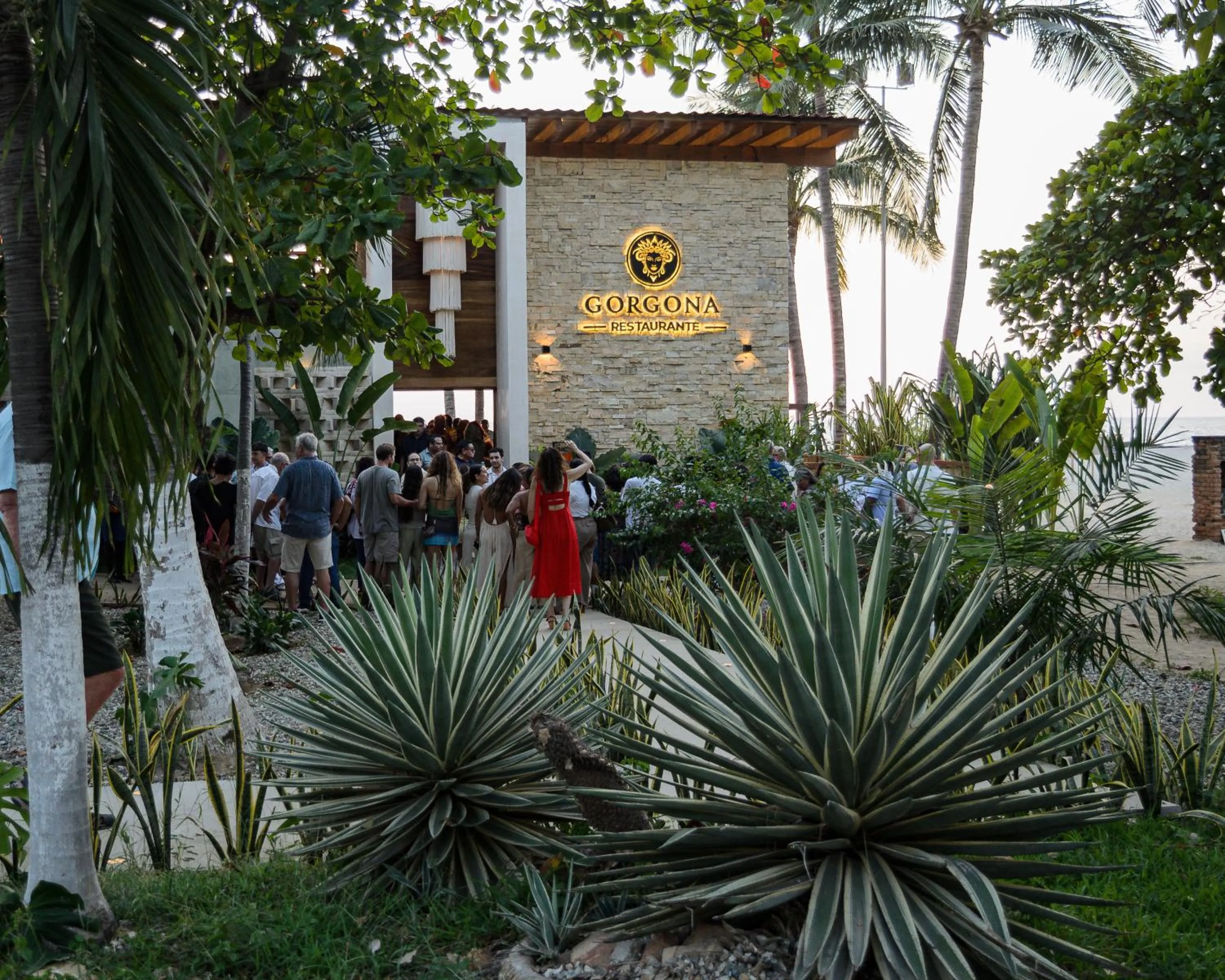 Restaurant/places to eat in Hotel Rockaway