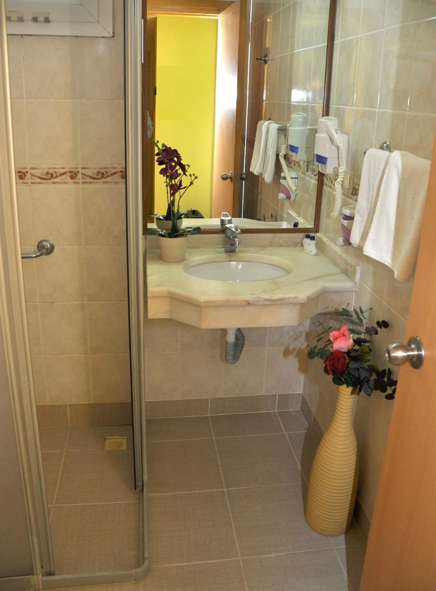 Bathroom in Hotel Doruk