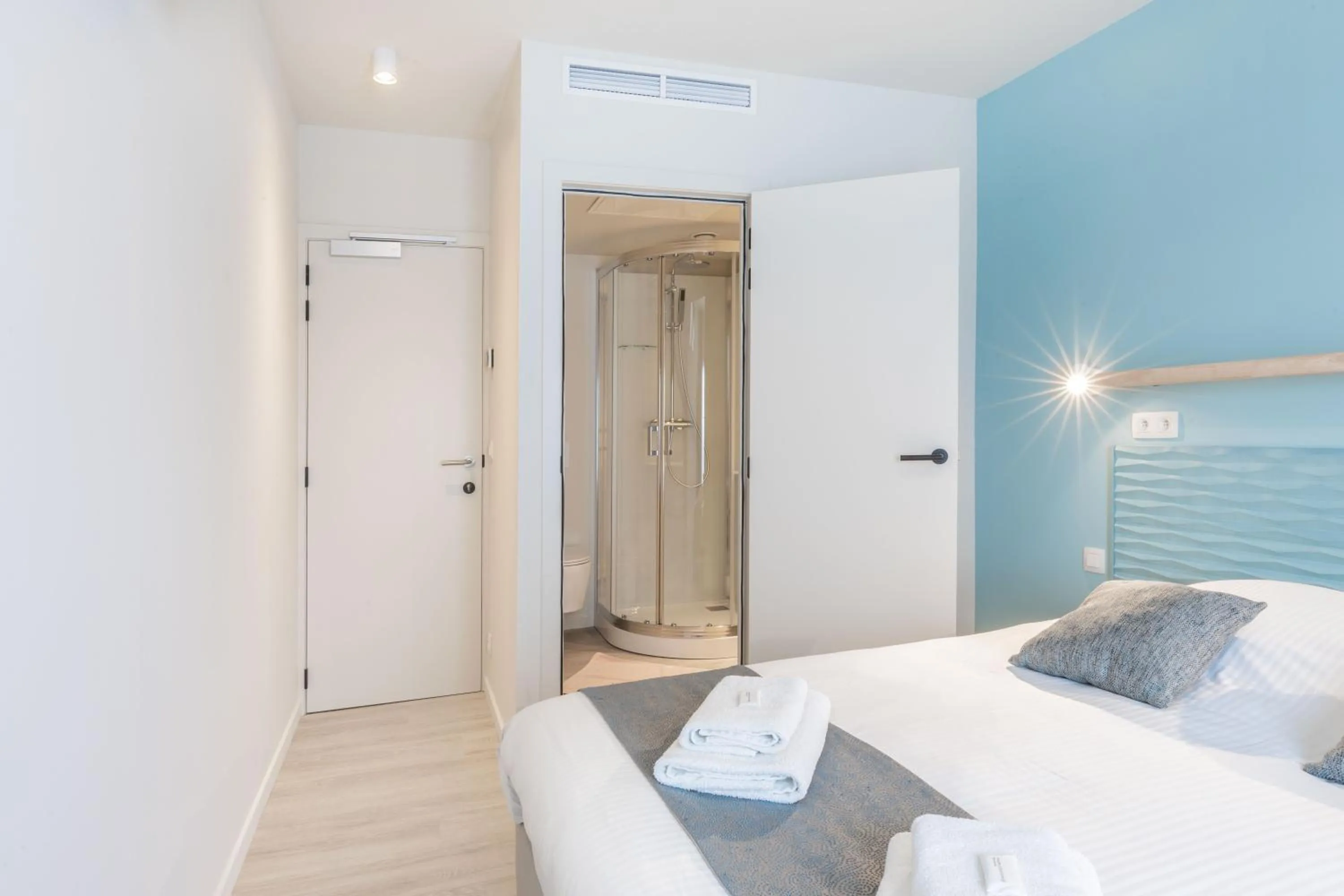 Photo of the whole room, Bed in Hotel José