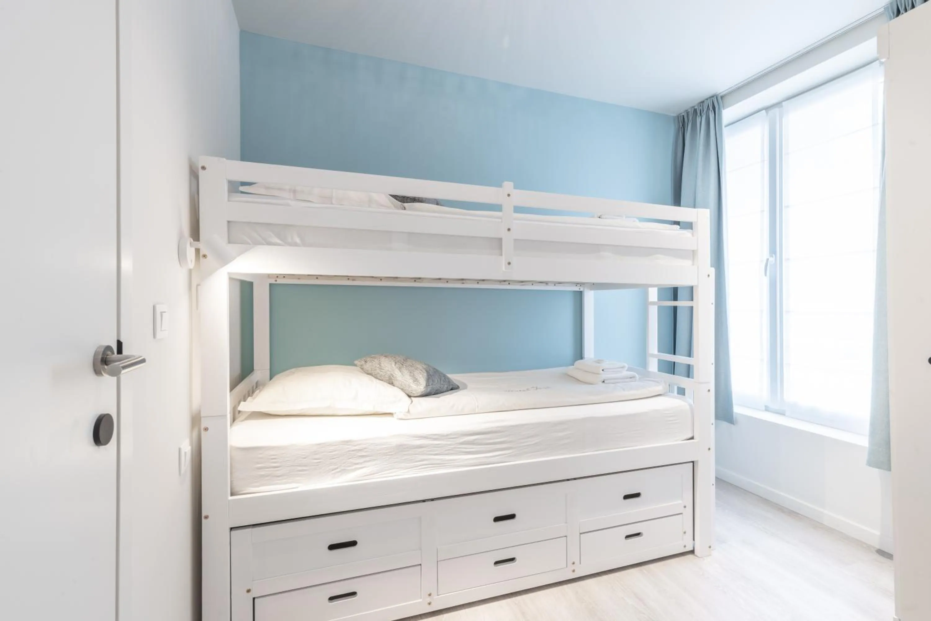 bunk bed, Bed in Hotel José