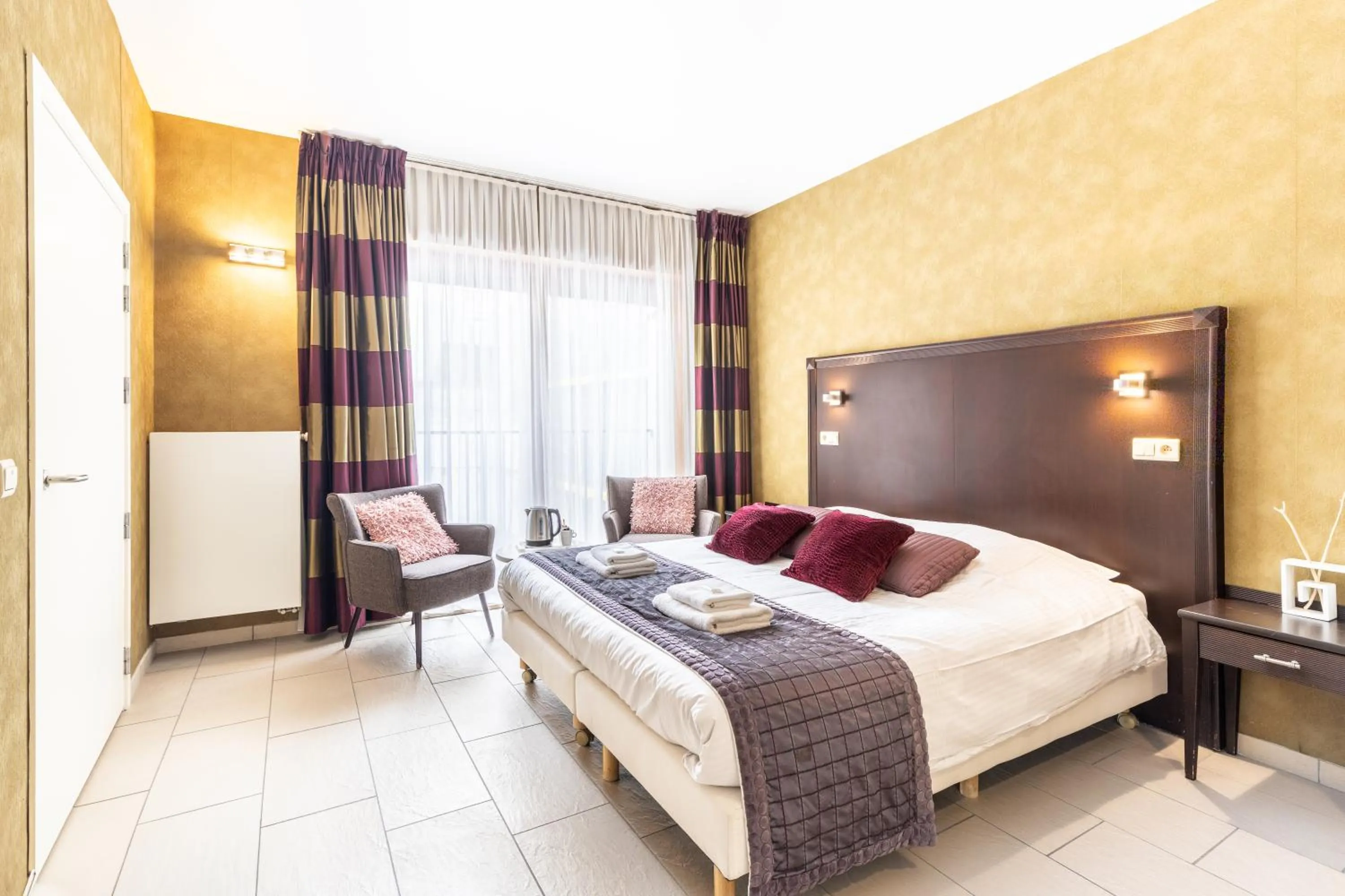 Bedroom, Bed in Hotel José