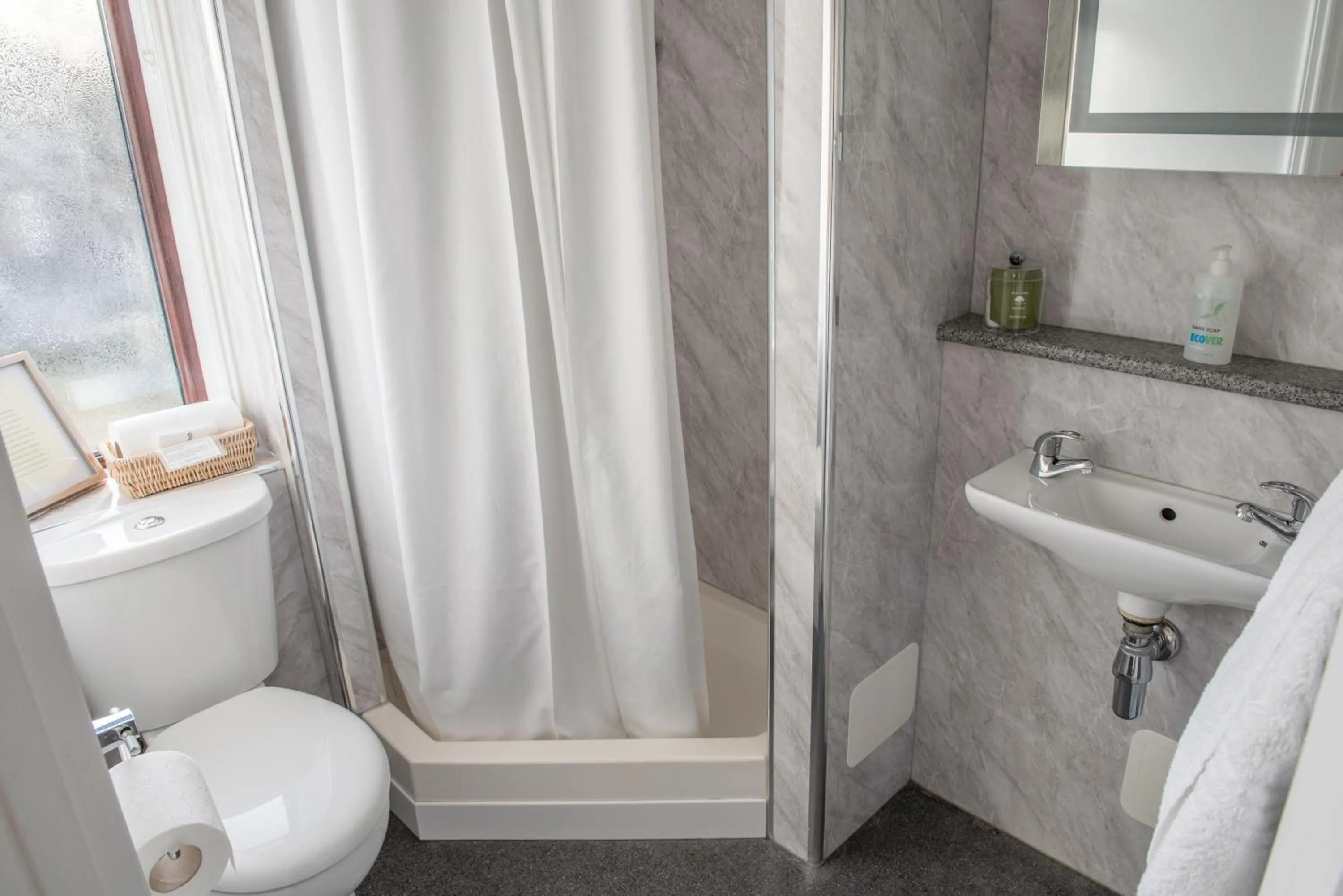 Shower in Toothbrush Rooms at Lattice Lodge - Guest Kitchen & EV Recharging