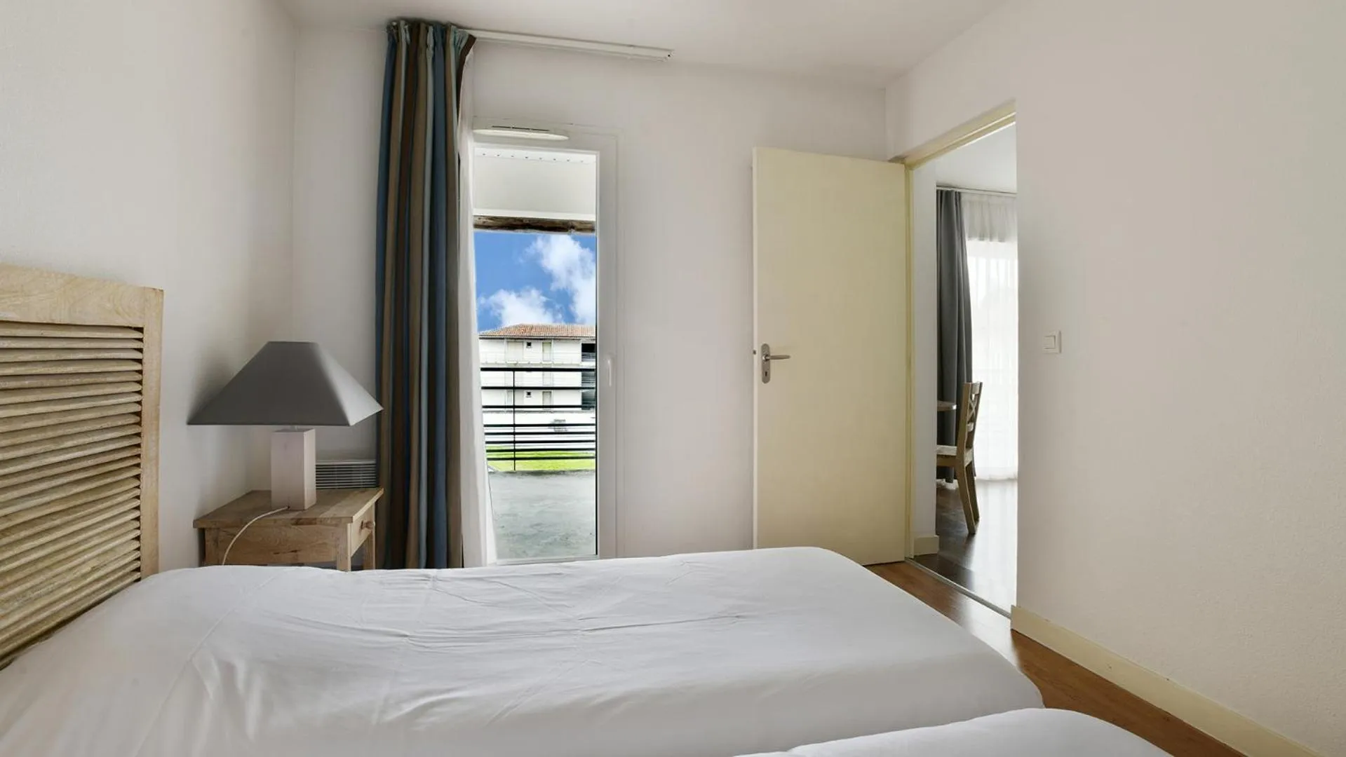 Bed in Vacancéole - Le Domaine du Château - La Rochelle / Île de Ré