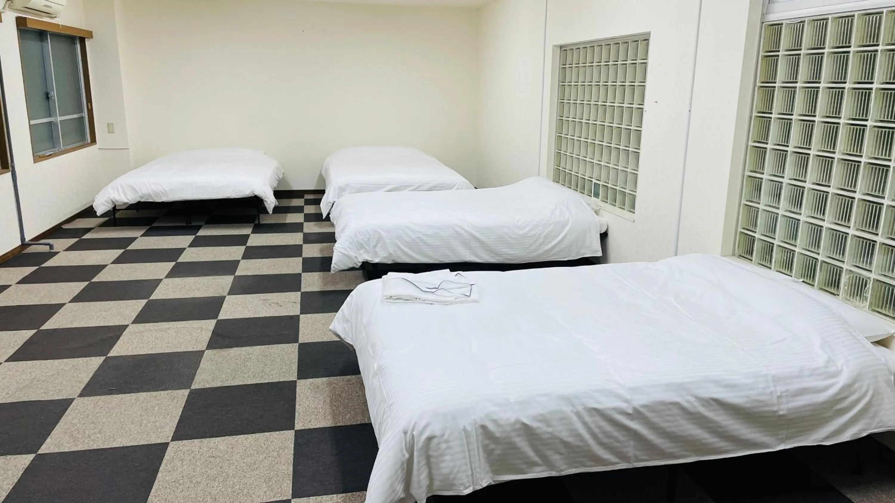 Bedroom, Bed in Kobe City Gardens Hotel (Formally Hotel Kobe Shishuen)