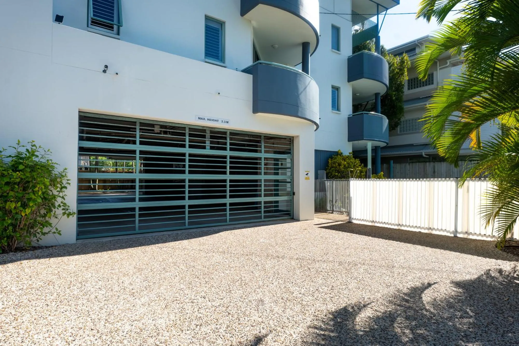 Property building in Noosa River Sandy Shores